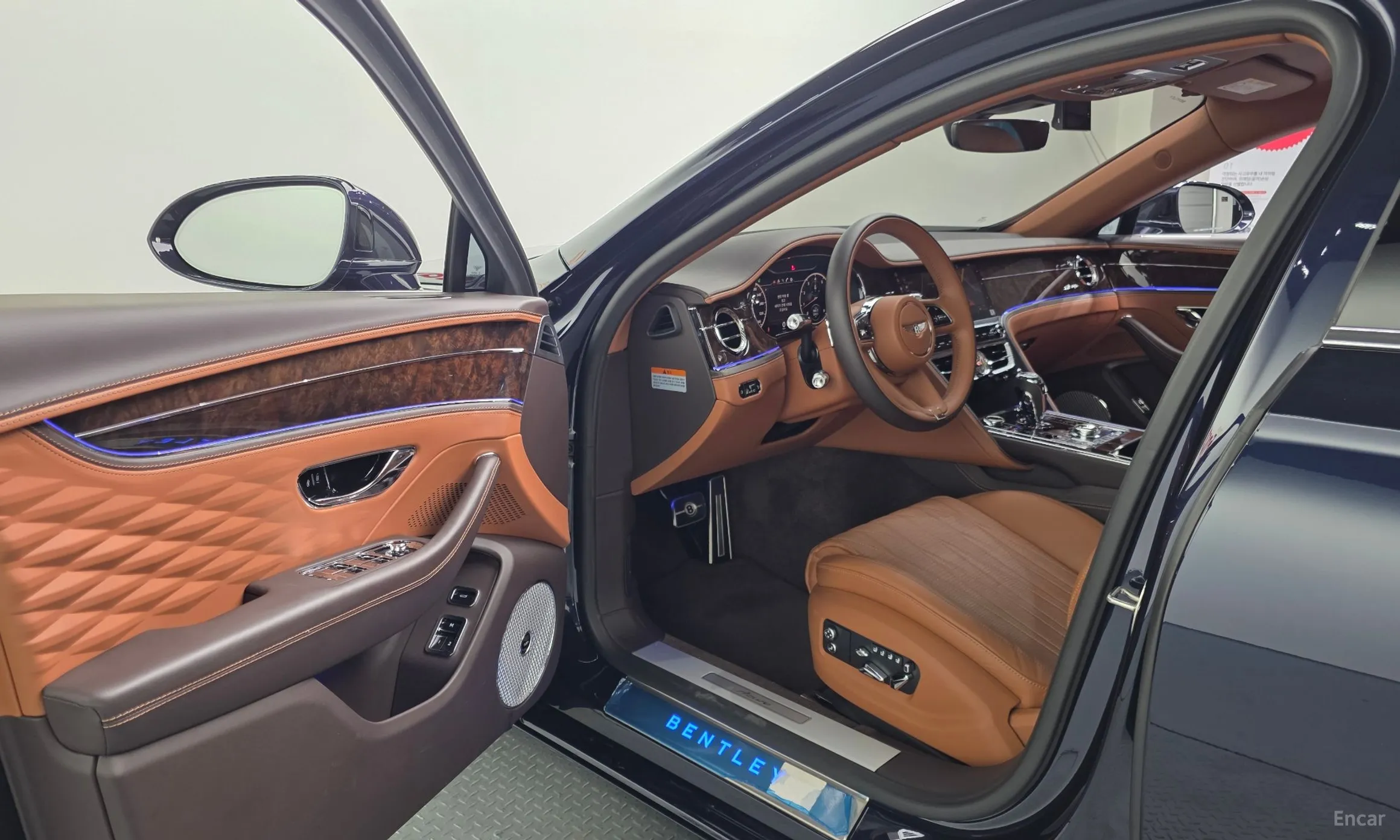 Bentley Flying Spur 3rd Generation превью 10
