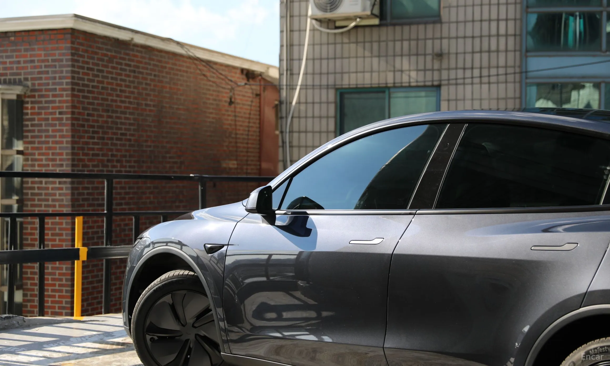 Tesla Model Y превью 5