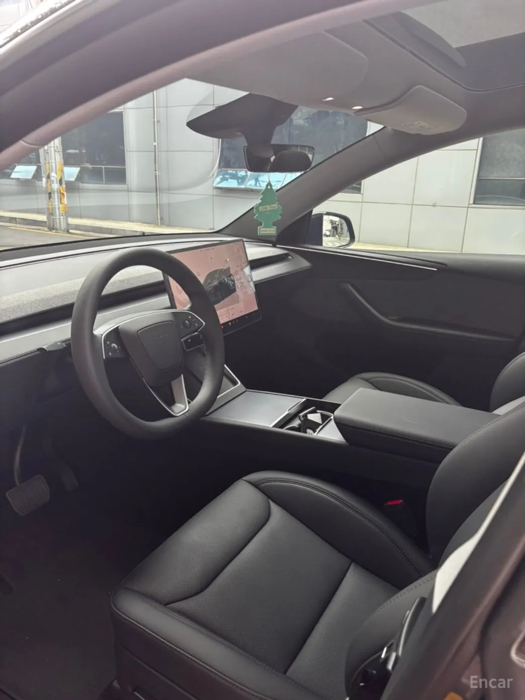 Tesla Model Y превью 7