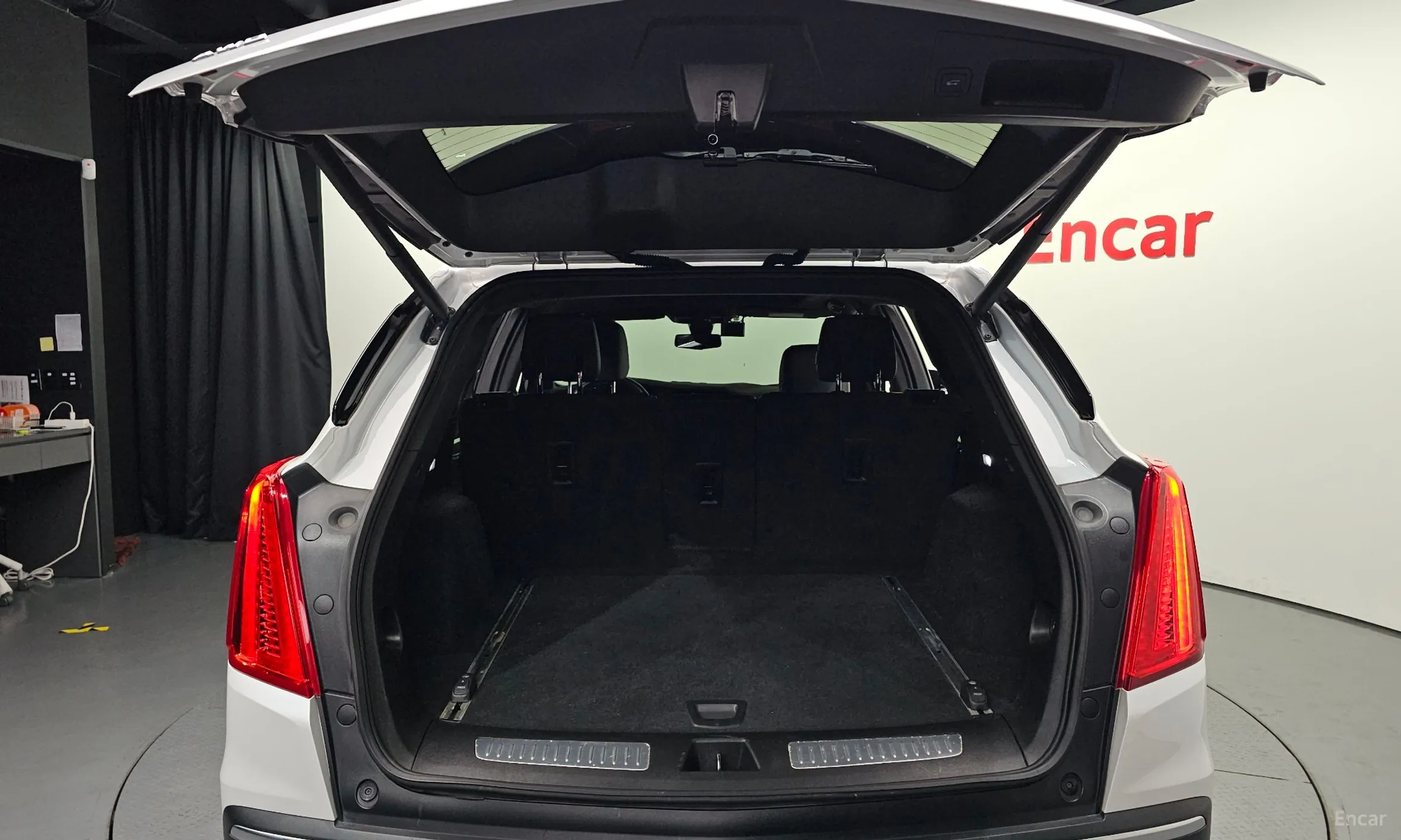 Cadillac XT5 превью 20