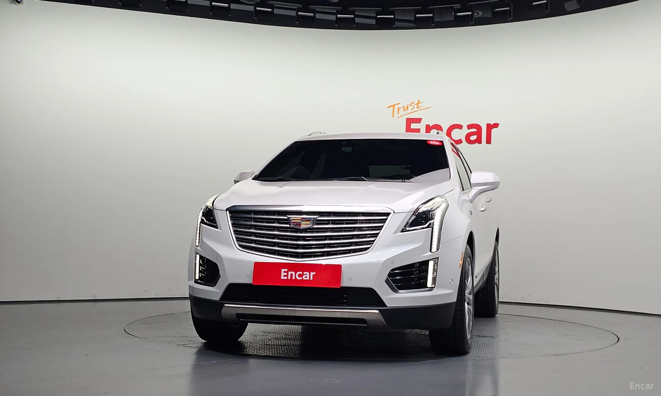 Cadillac XT5 превью 3