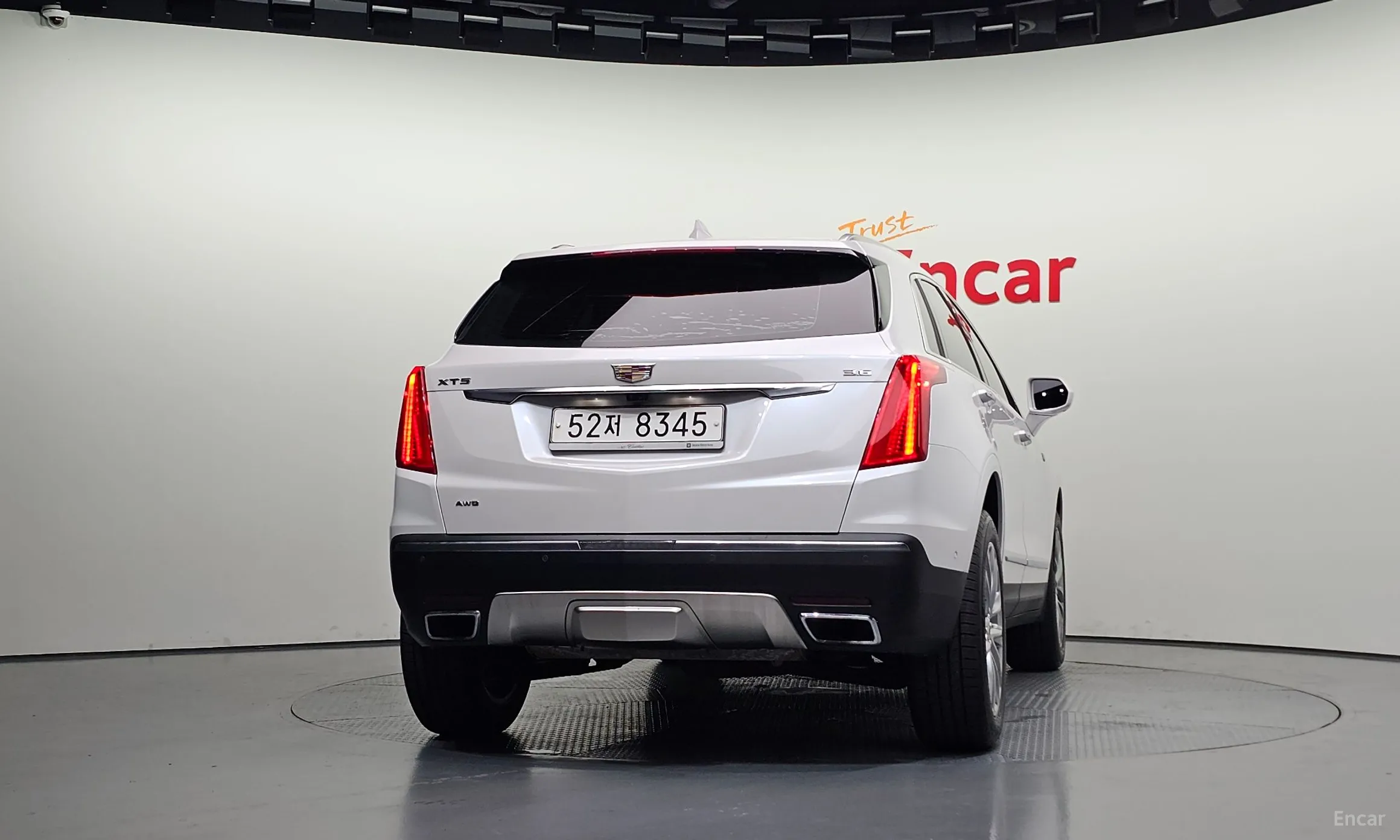 Cadillac XT5 превью 4
