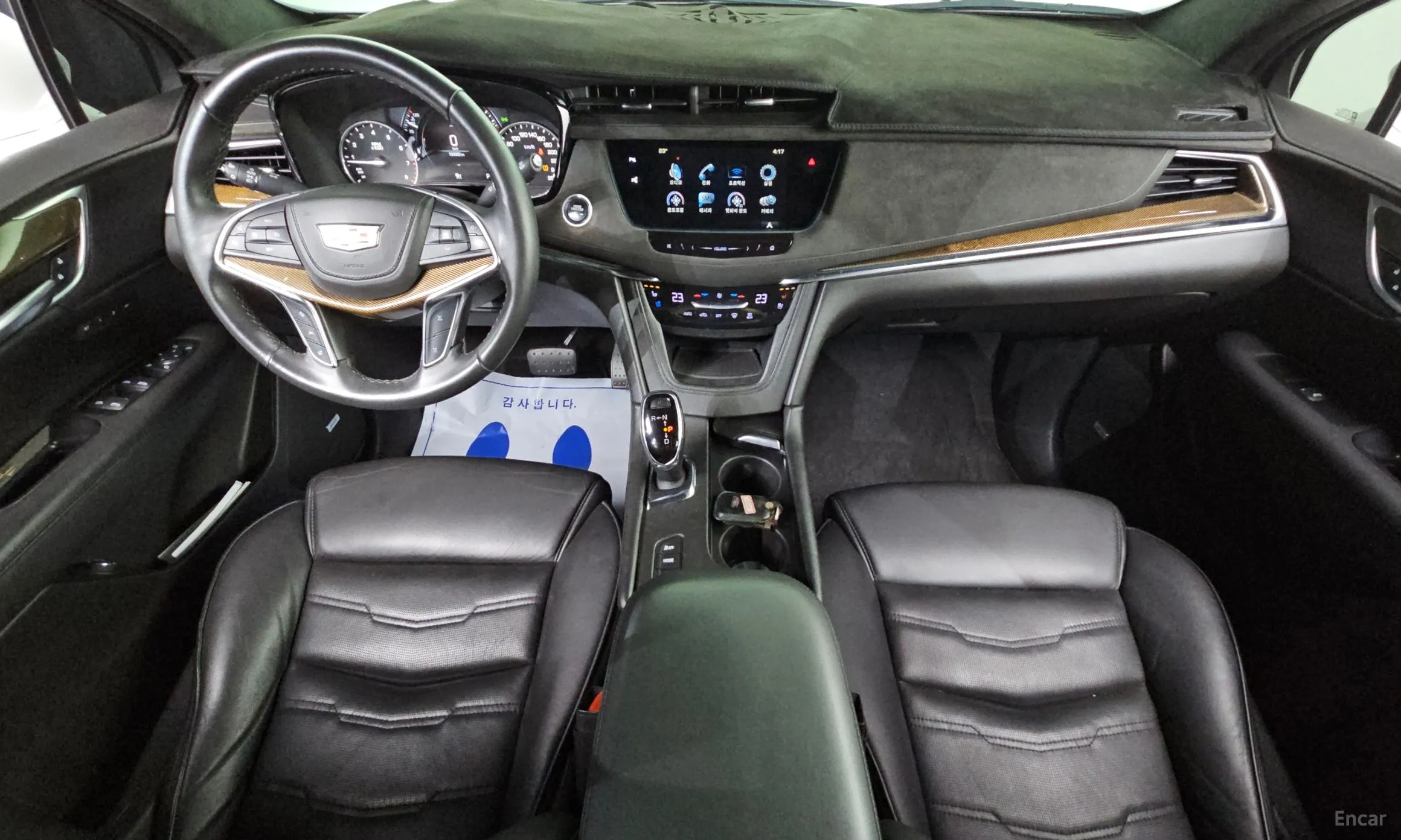 Cadillac XT5 превью 7