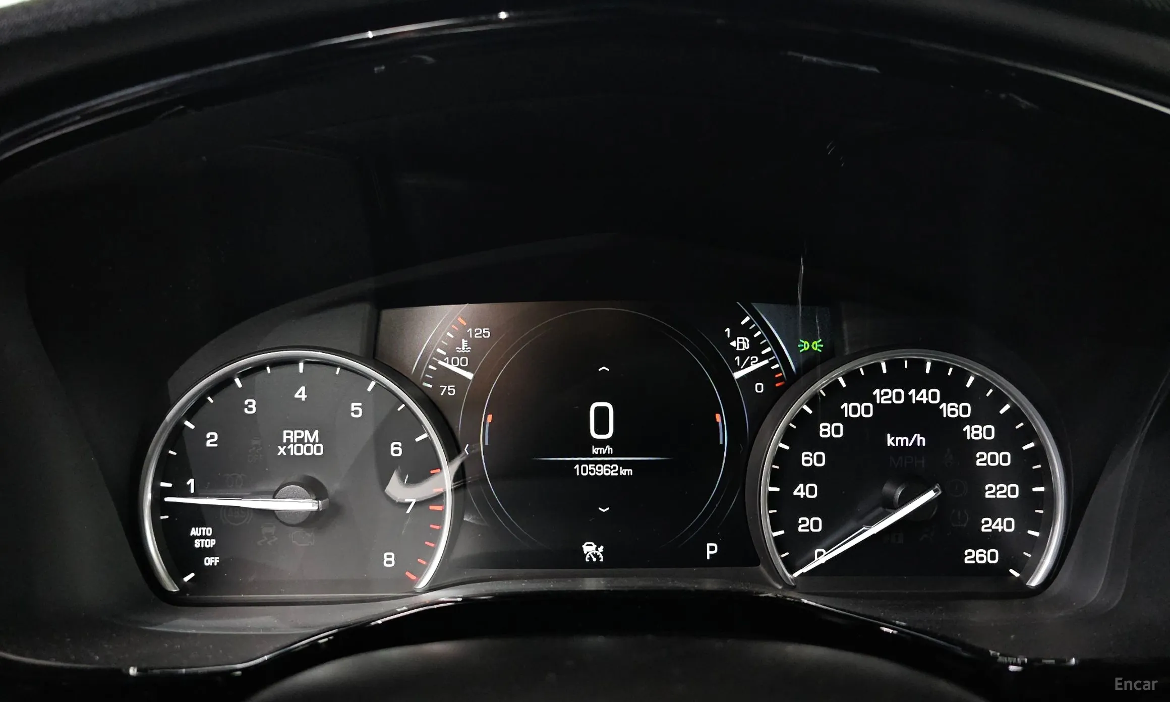 Cadillac XT5 превью 8