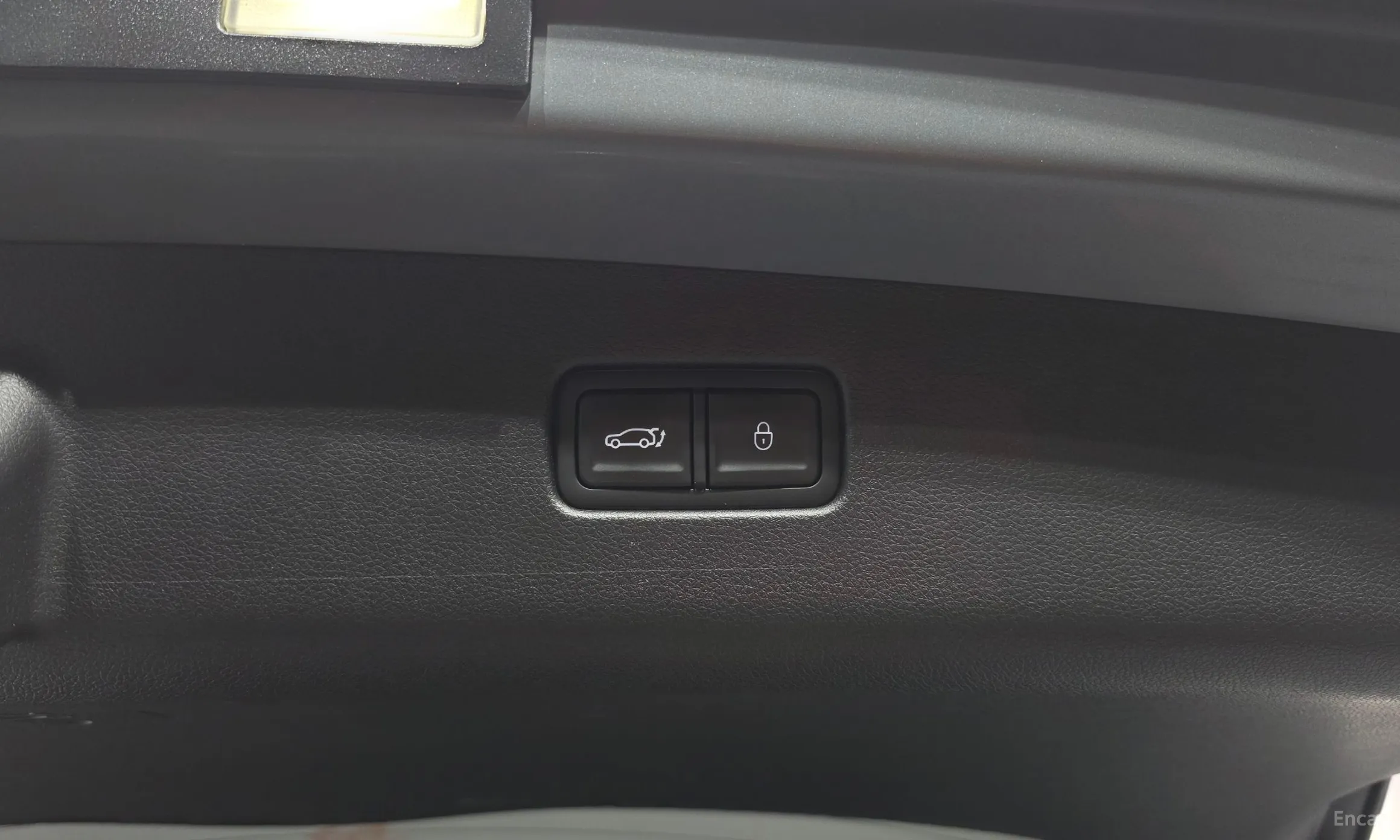 Genesis GV70 превью 20