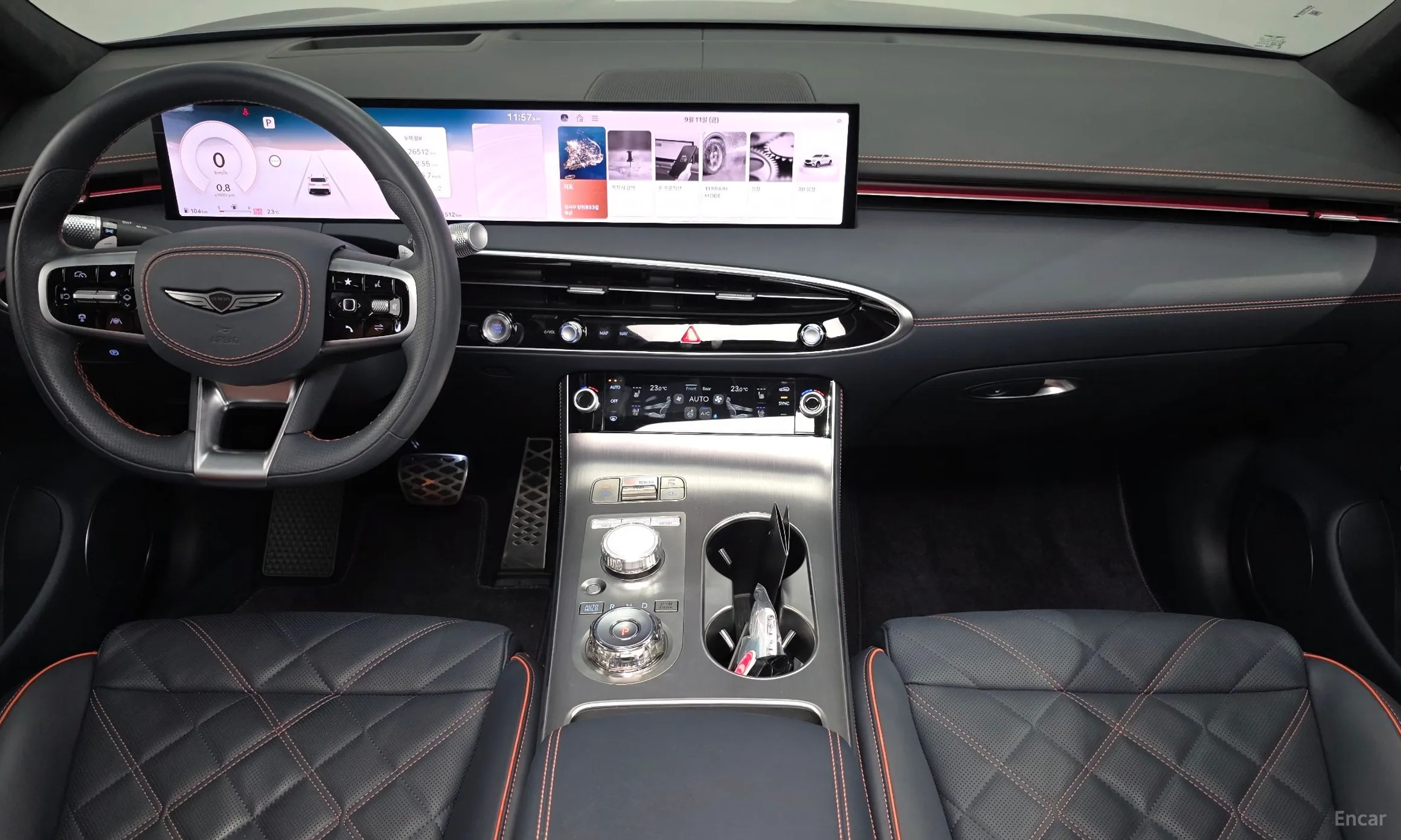 Genesis GV70 превью 7