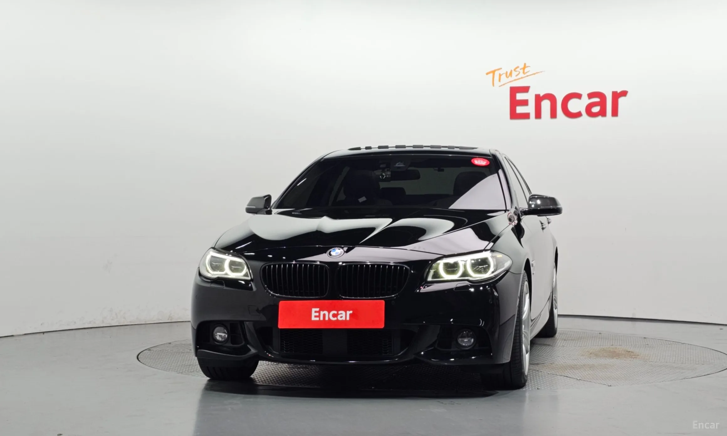 BMW 5 Series (F10) превью 3