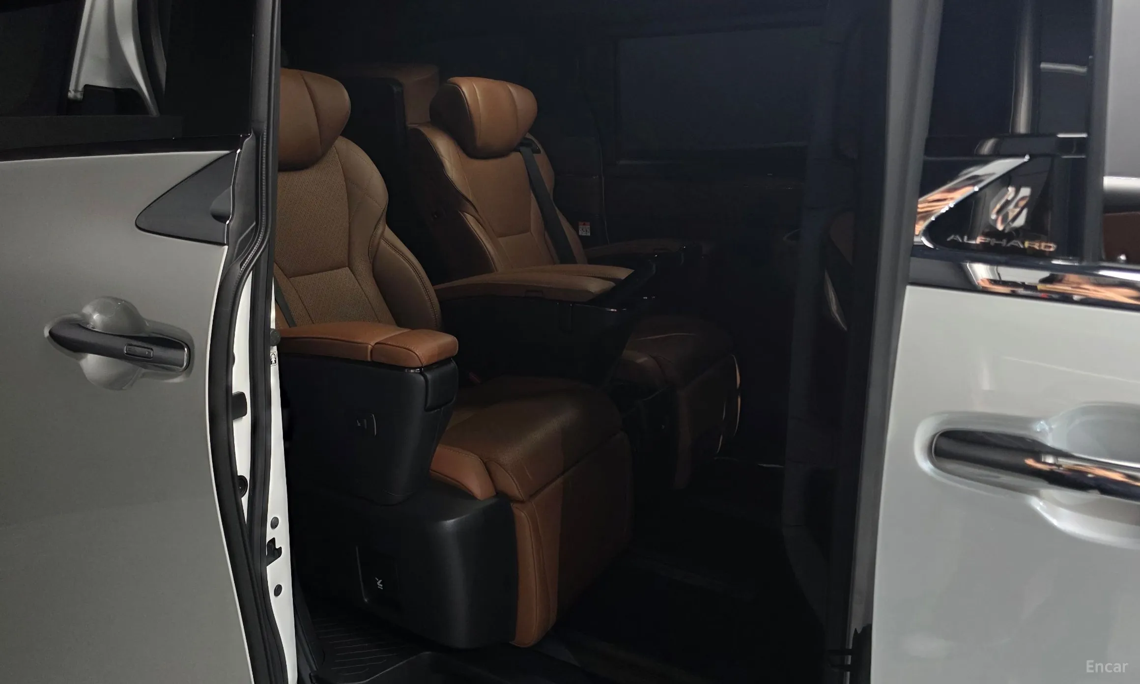 Toyota Alphard 4th Generation превью 11