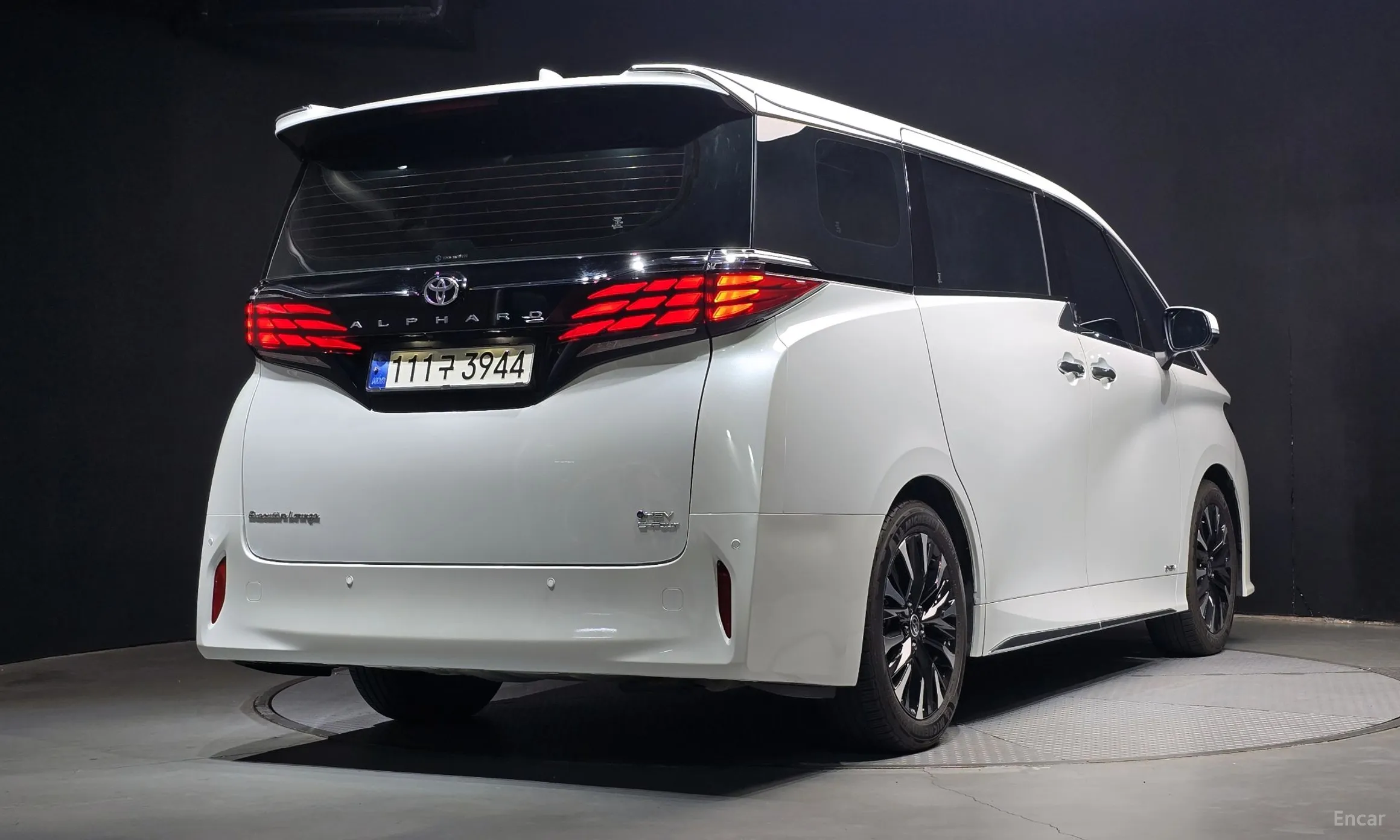 Toyota Alphard 4th Generation