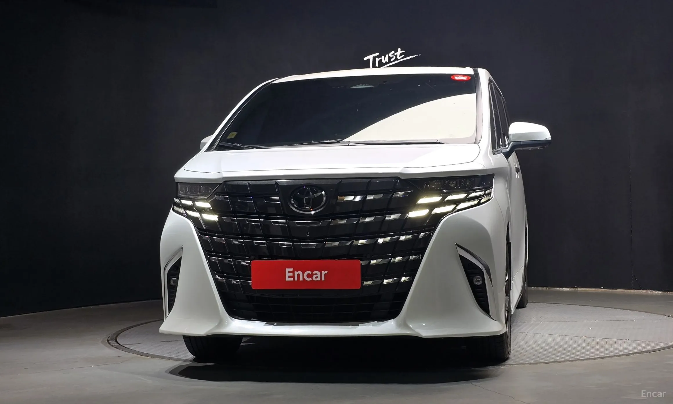 Toyota Alphard 4th Generation превью 3