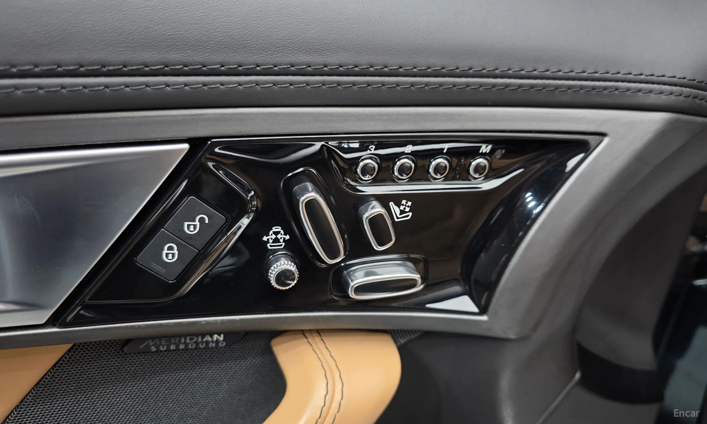 Jaguar F-TYPE превью 13