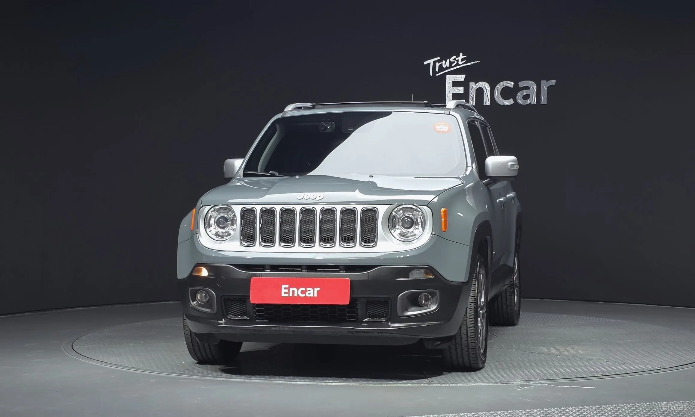 Jeep Renegade превью 3