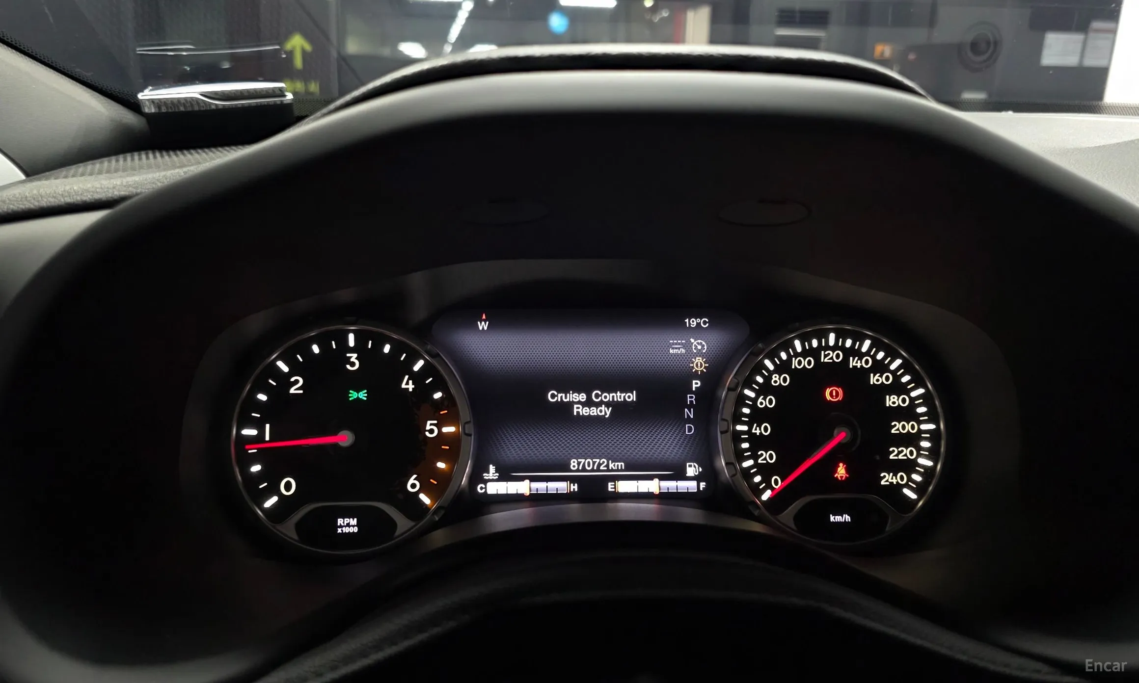 Jeep Renegade превью 8