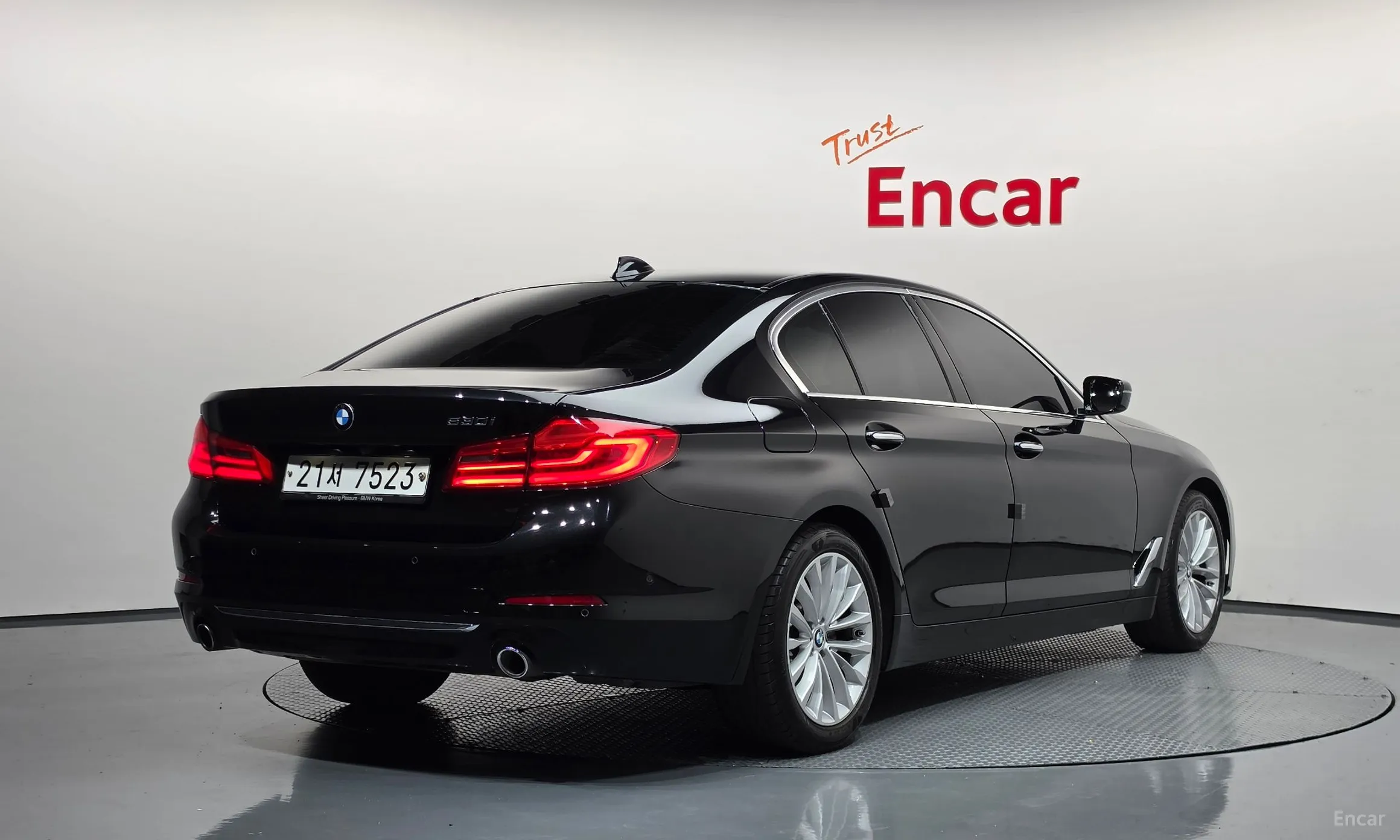 BMW 5 Series (G30)