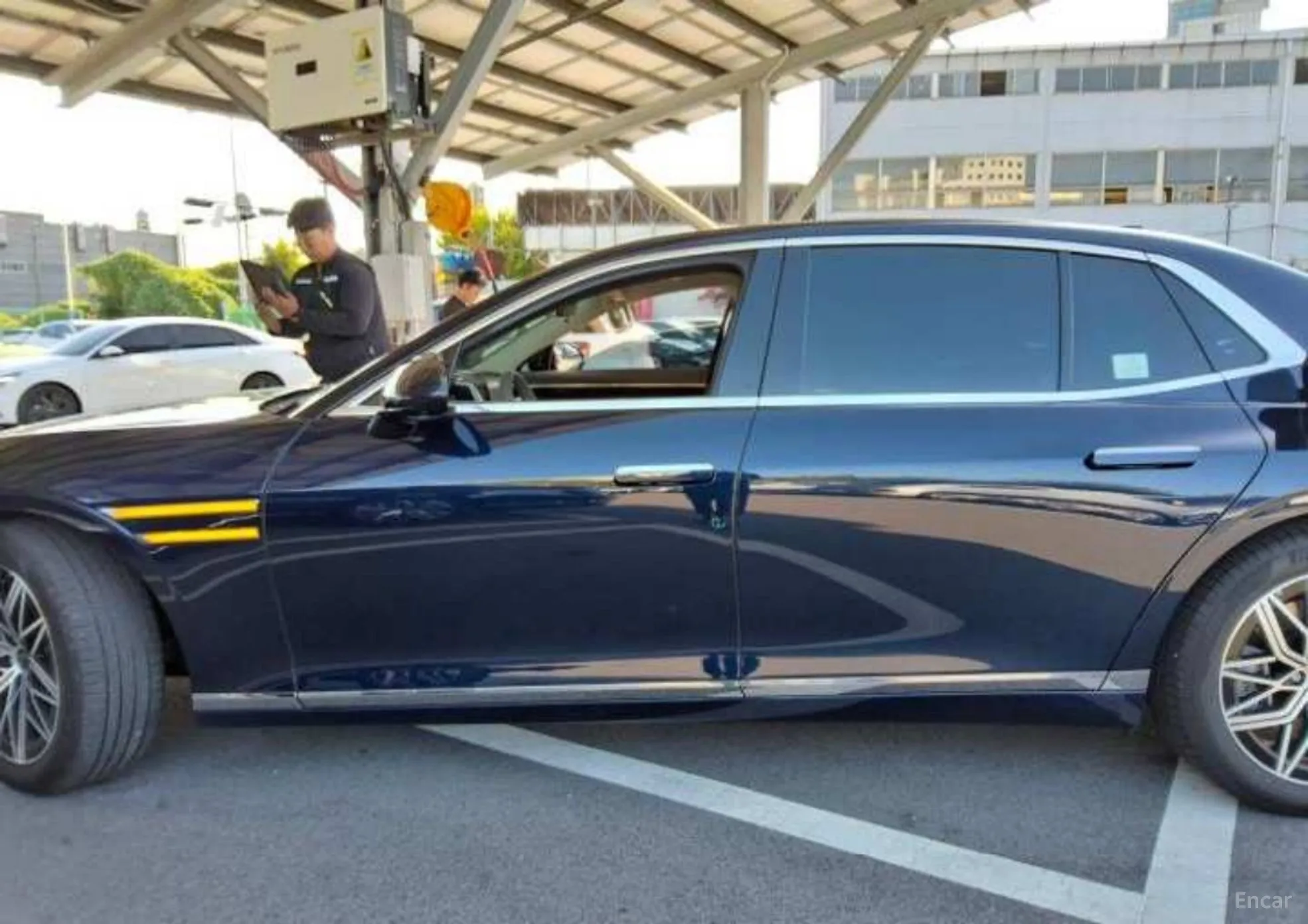 Genesis G90 (RS4) превью 5