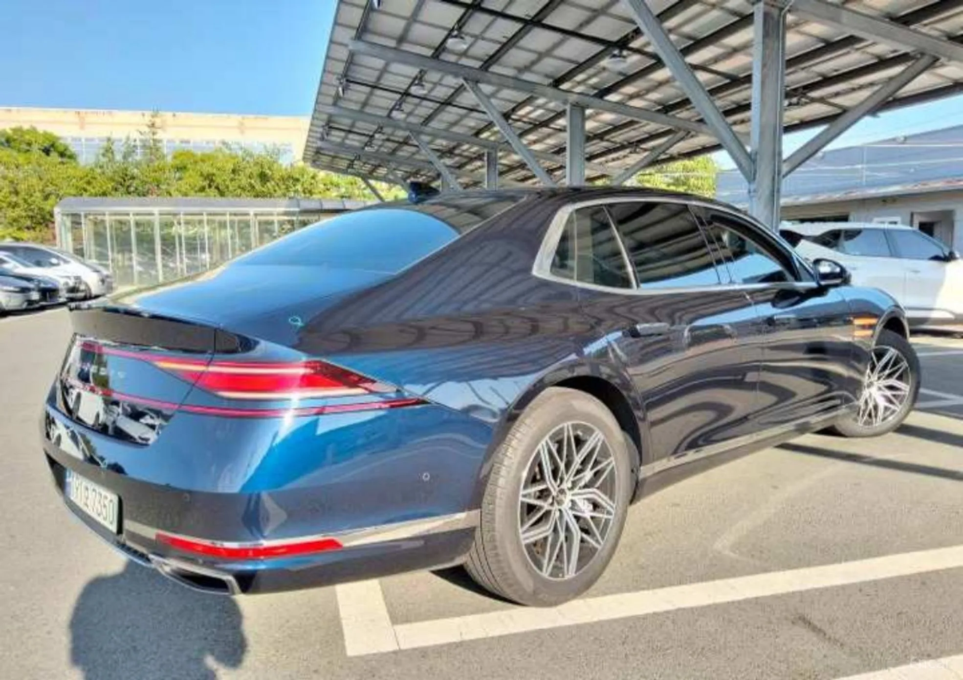 Genesis G90 (RS4) превью 6