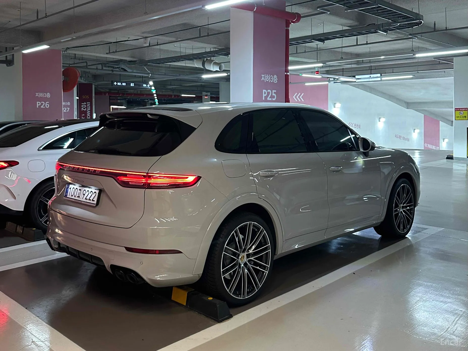 Porsche Cayenne (PO536) превью 3