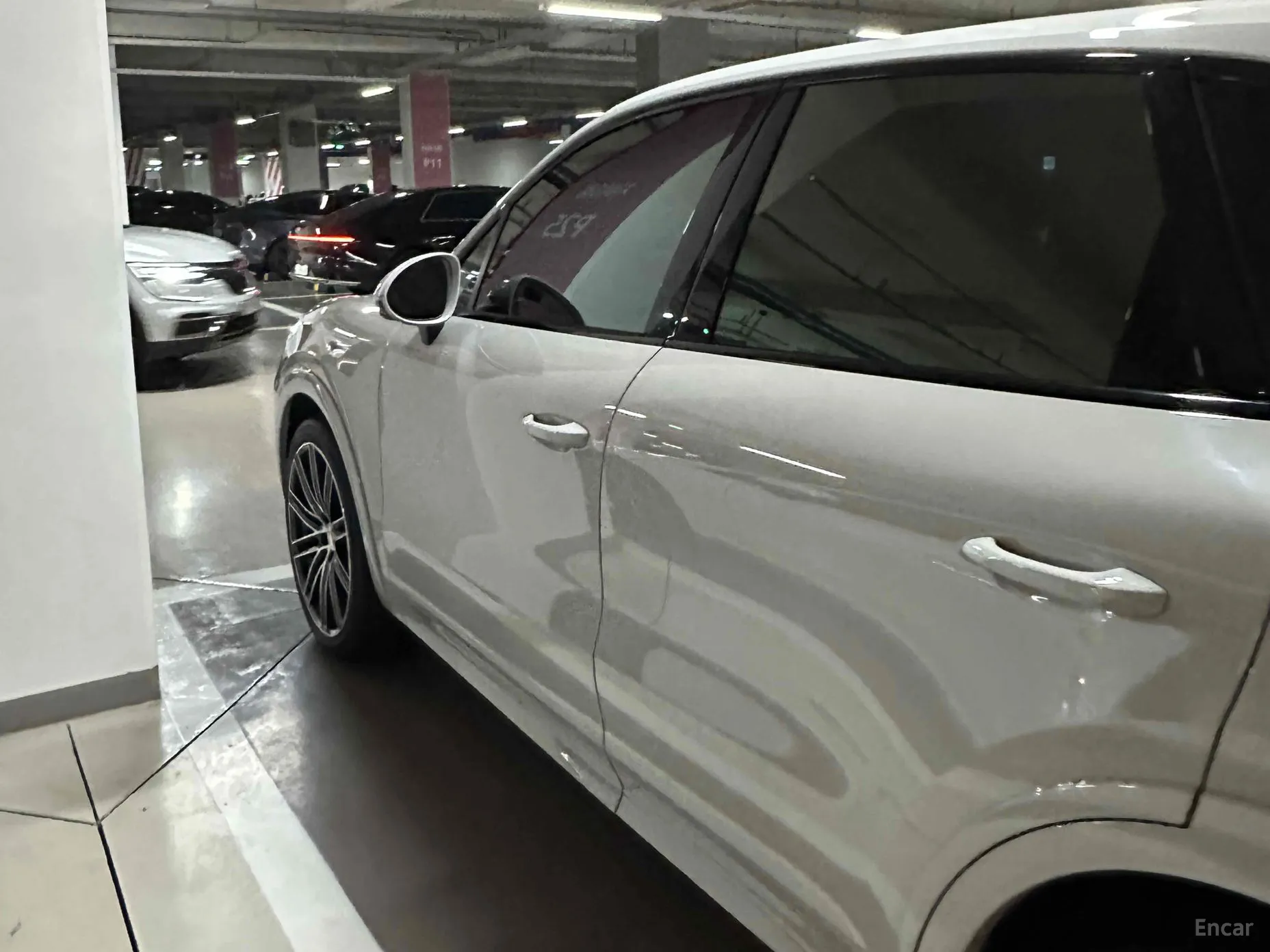 Porsche Cayenne (PO536) превью 5