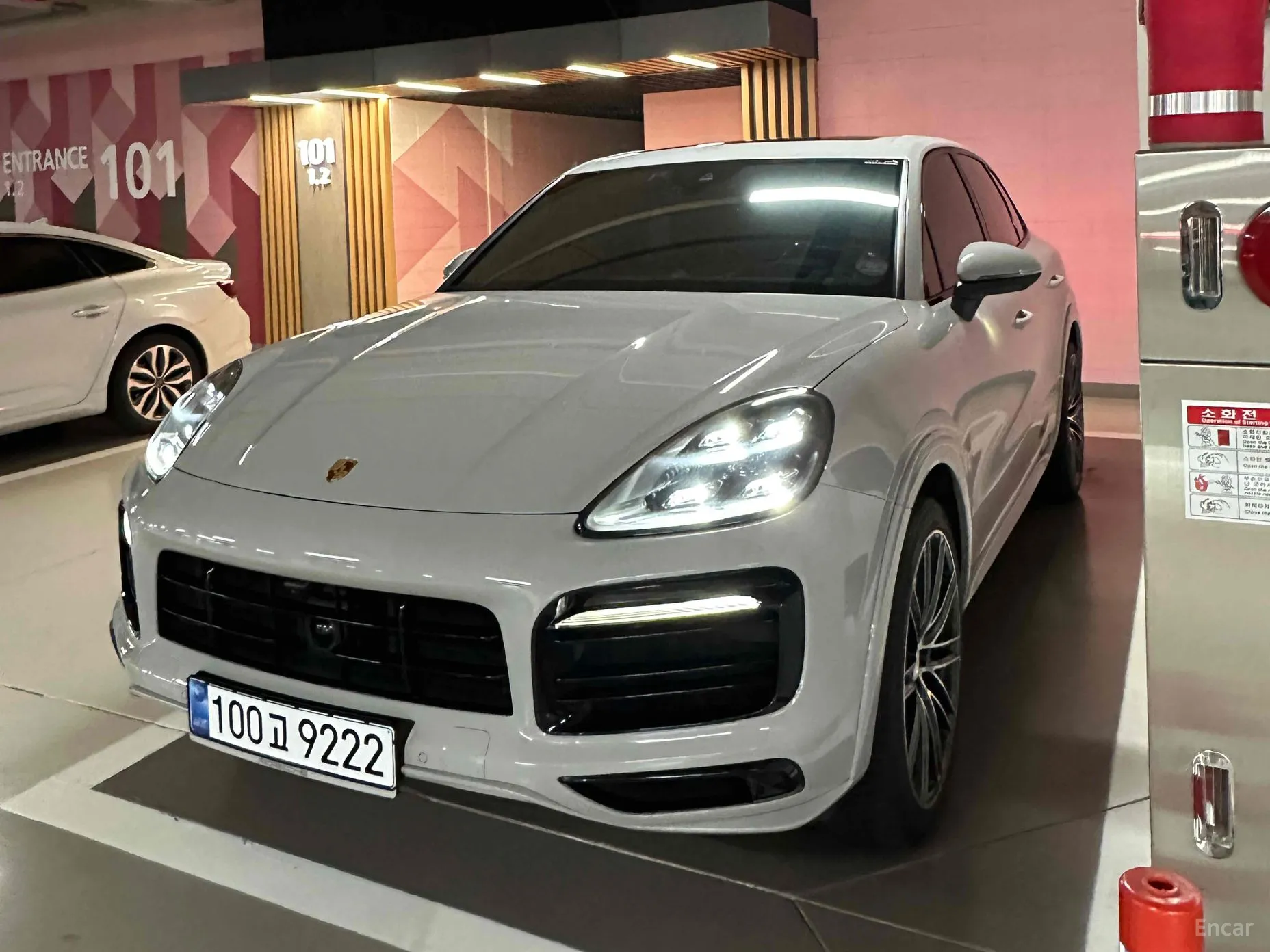 Porsche Cayenne (PO536) превью 6