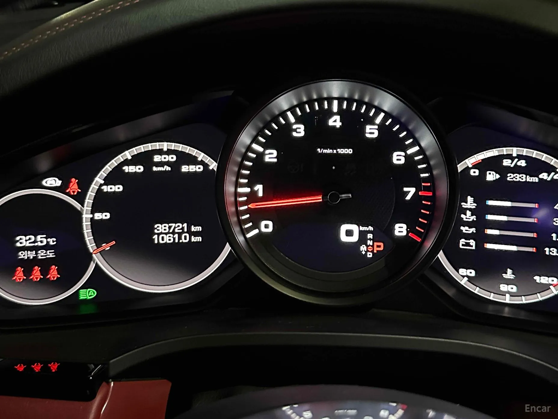 Porsche Cayenne (PO536) превью 7