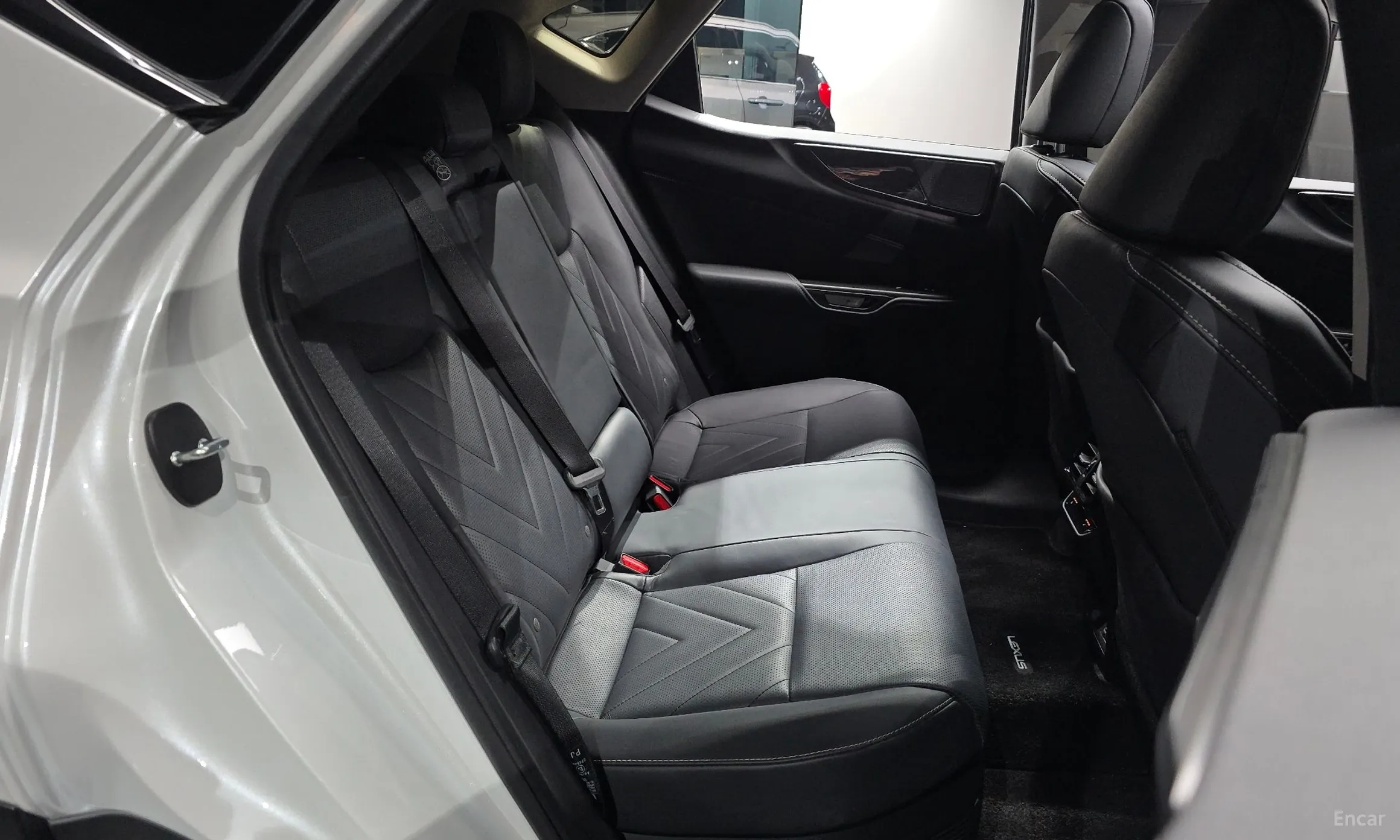 Lexus NX350h Gen 2 превью 11
