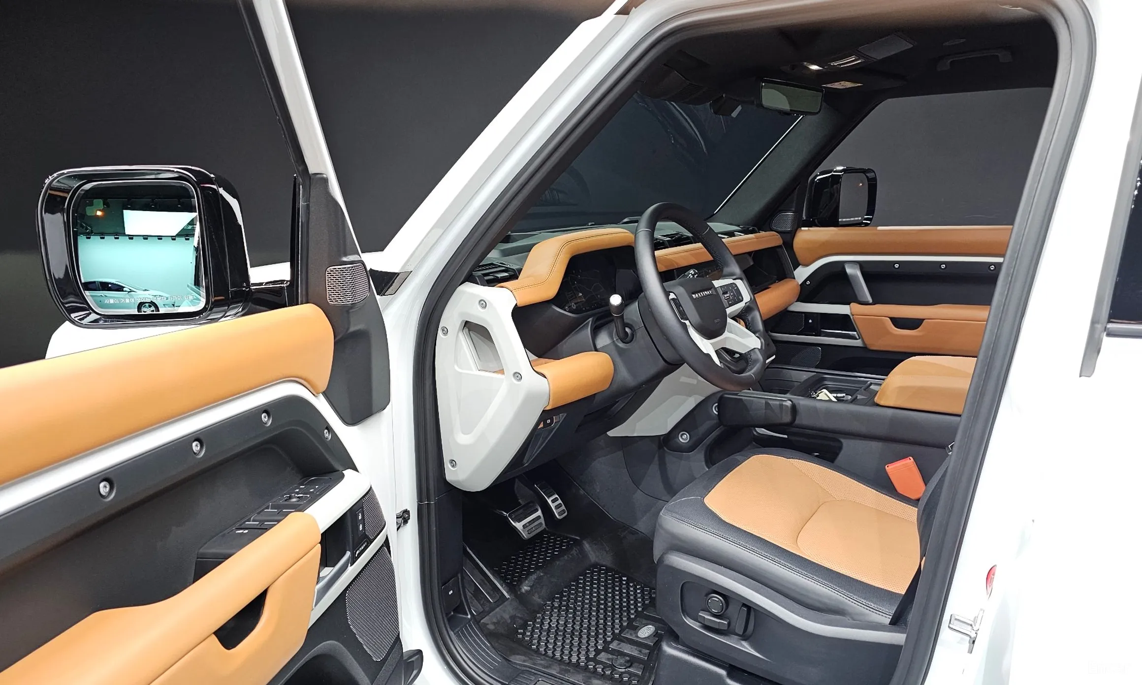 Land Rover Defender (L663) превью 10