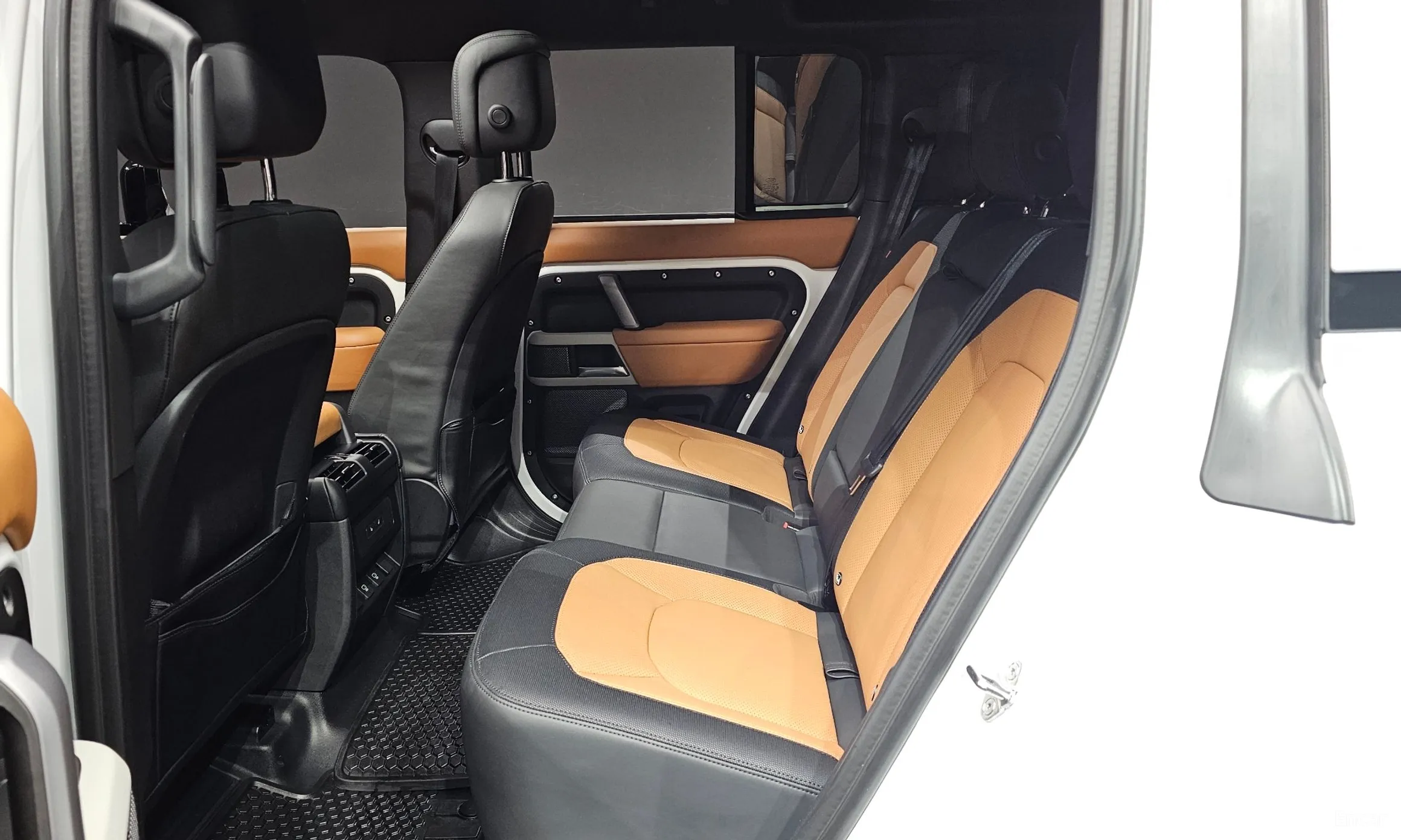 Land Rover Defender (L663) превью 12