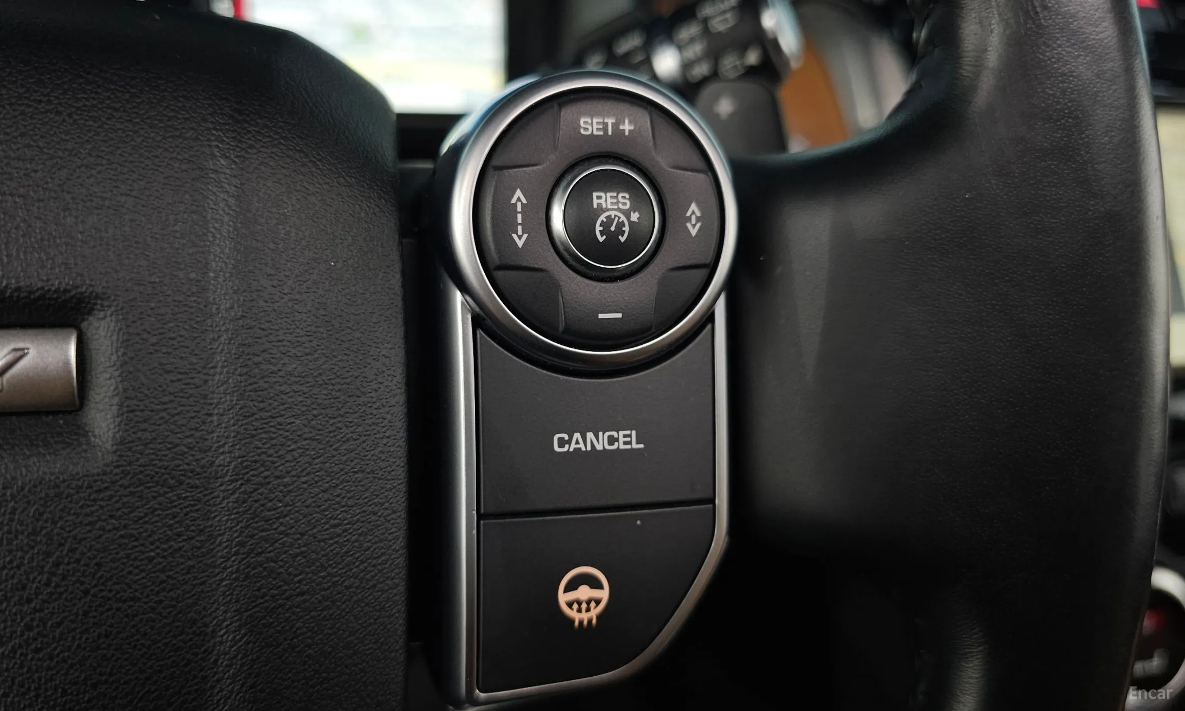 Land Rover Discovery 5 превью 16