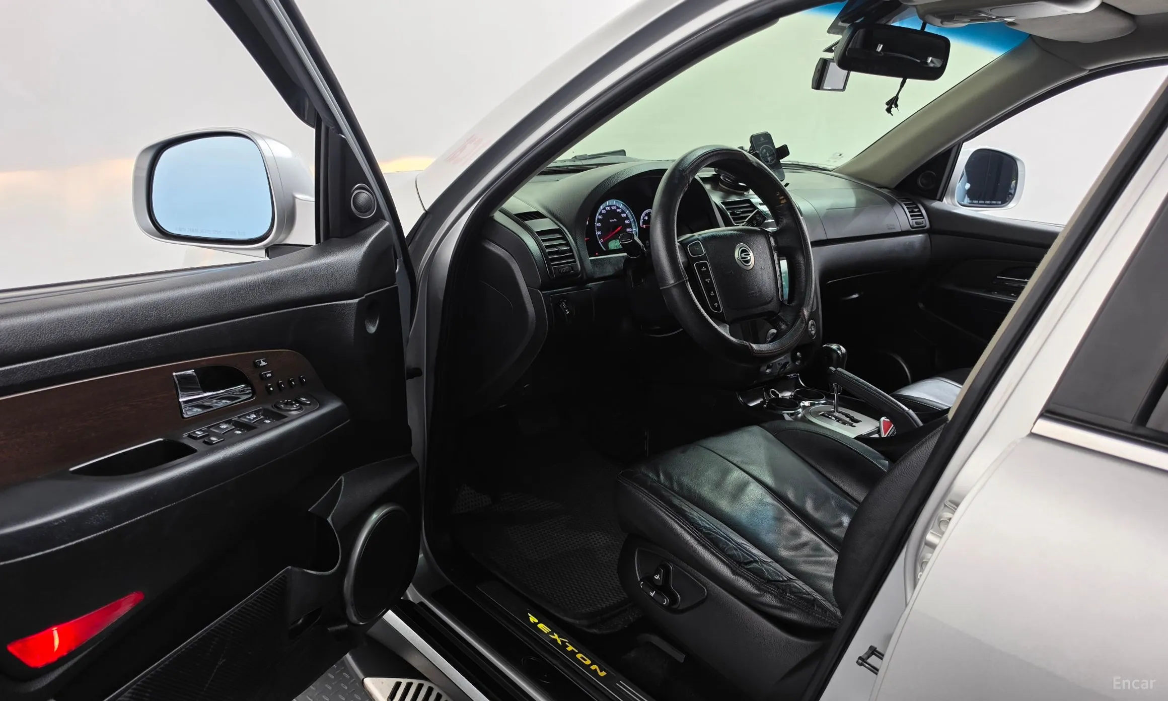 KG Mobility (SsangYong) Rexton W превью 10