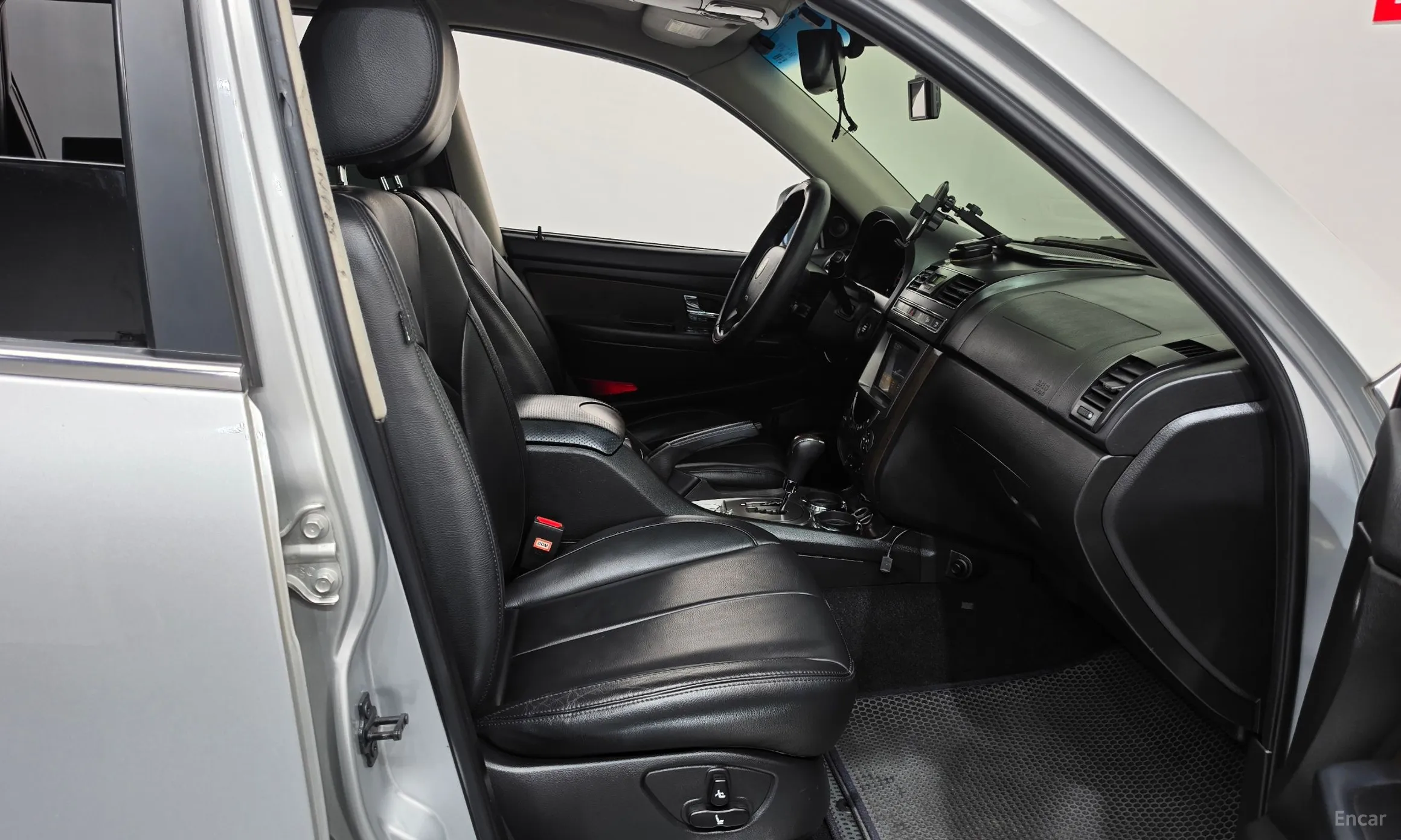 KG Mobility (SsangYong) Rexton W превью 11