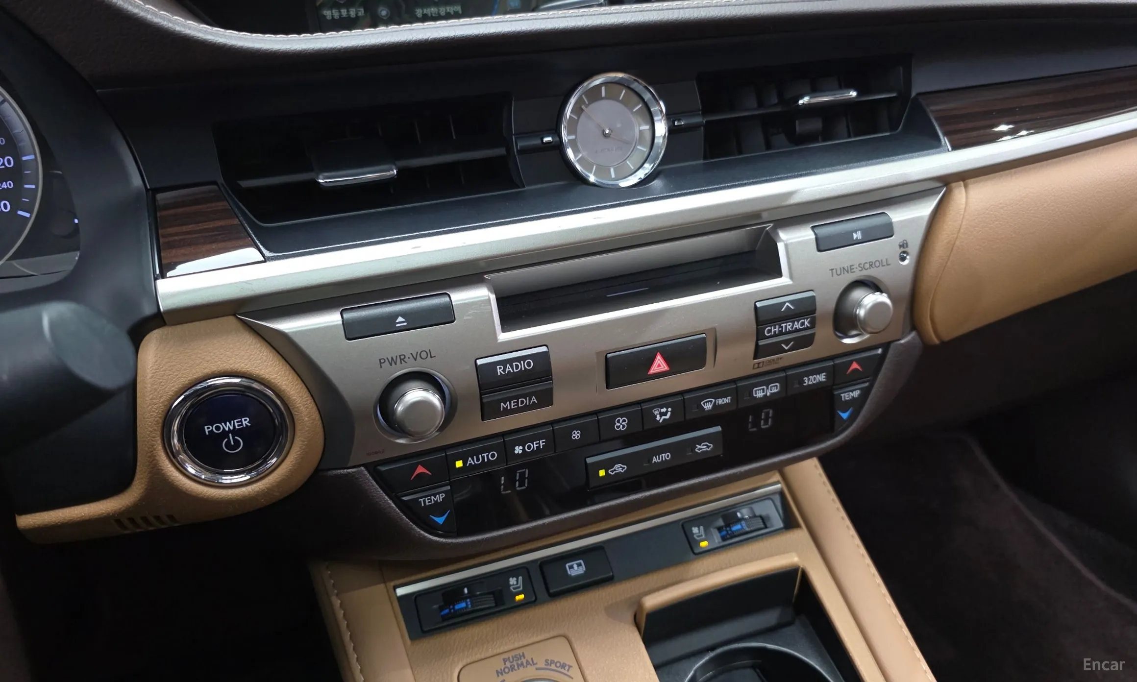 Lexus New ES300h превью 17