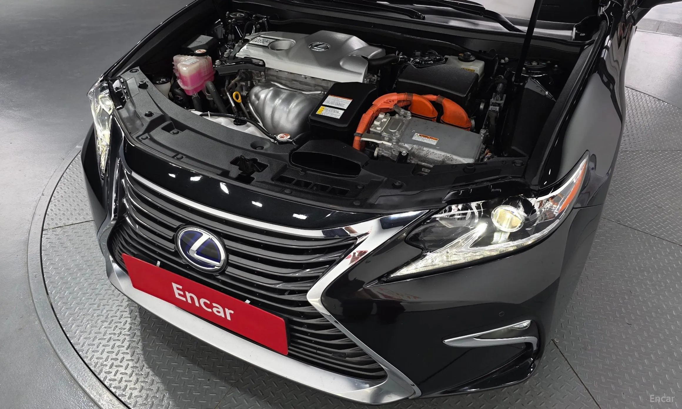 Lexus New ES300h превью 6