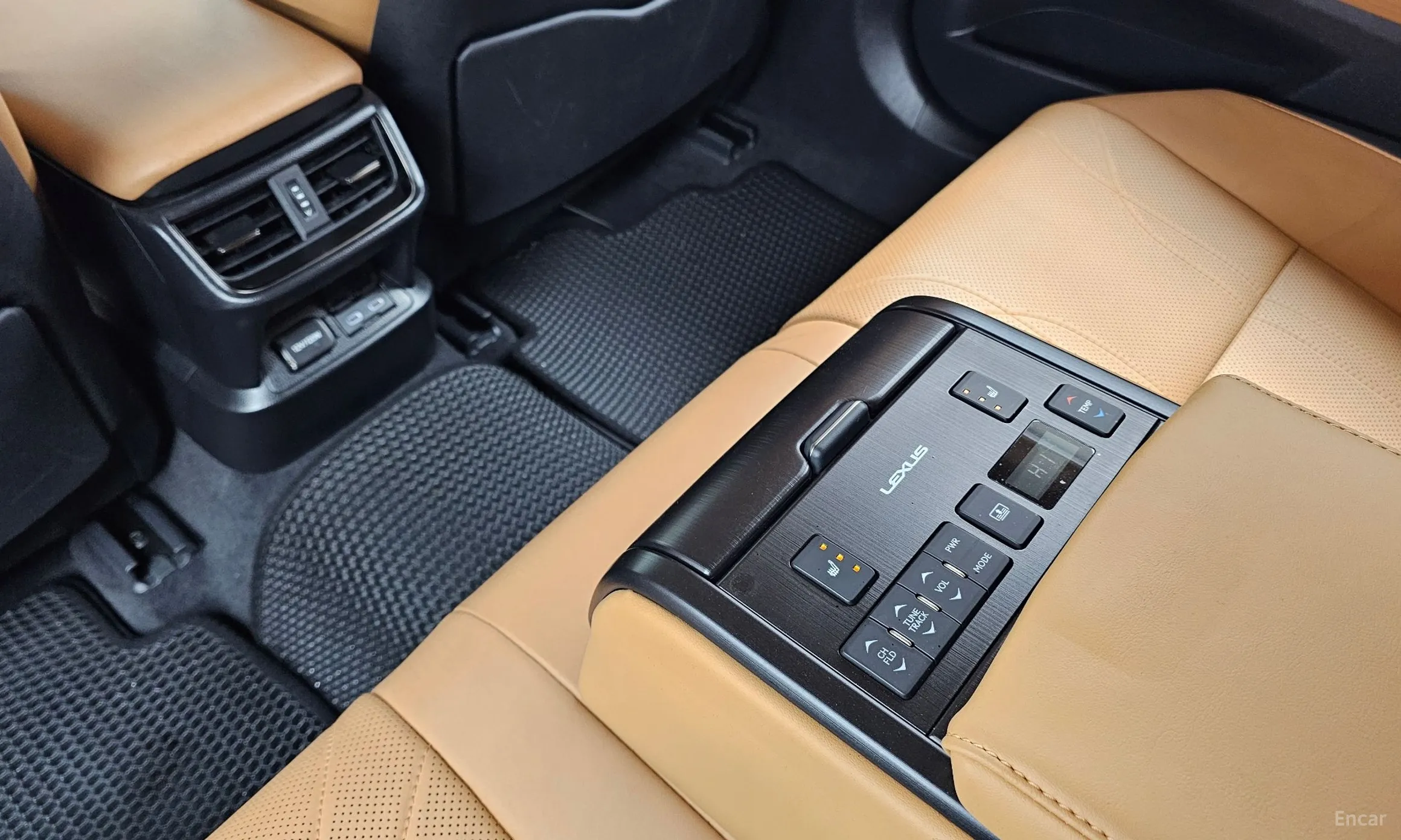 Lexus ES300h 7th Generation превью 19