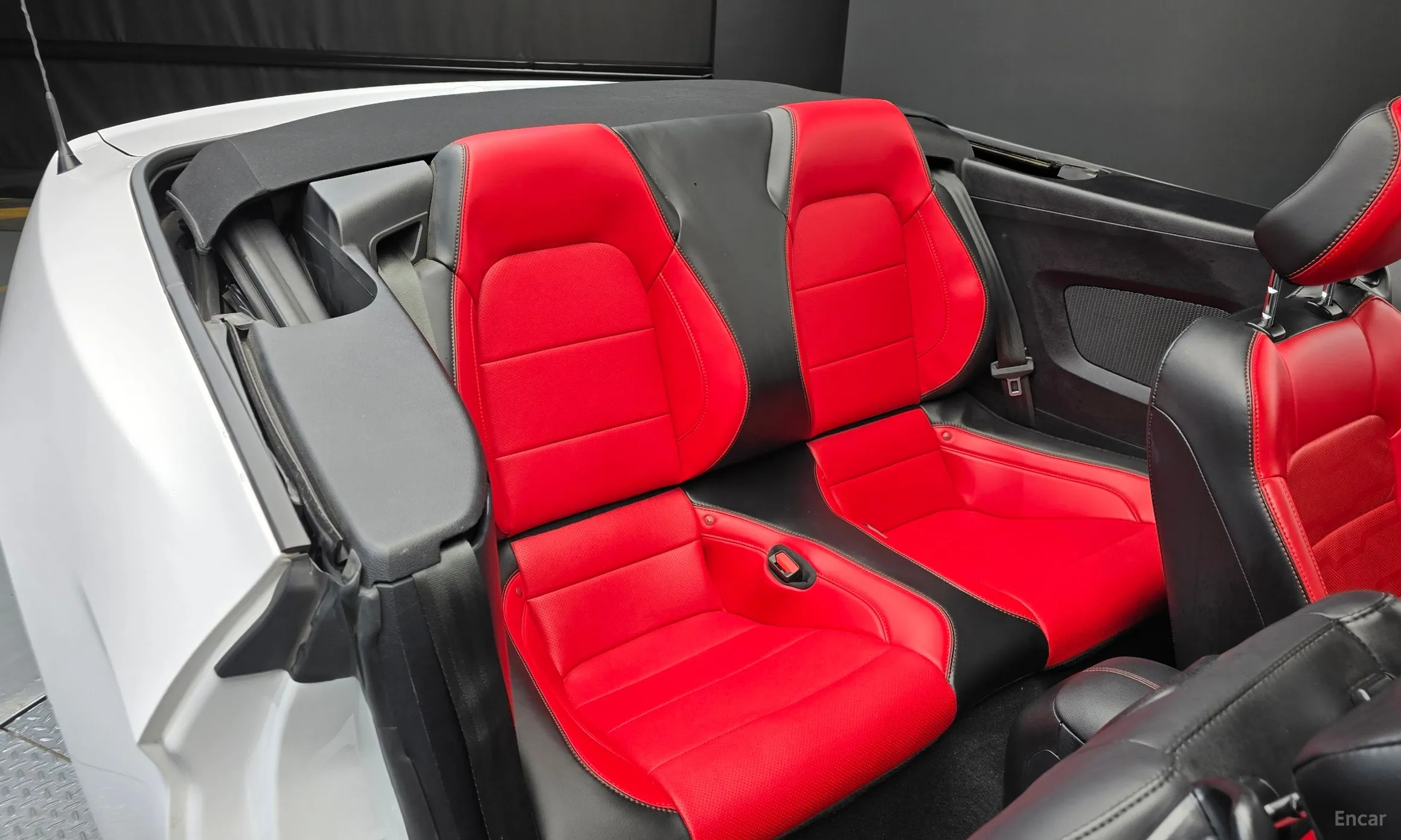 Ford Mustang превью 11