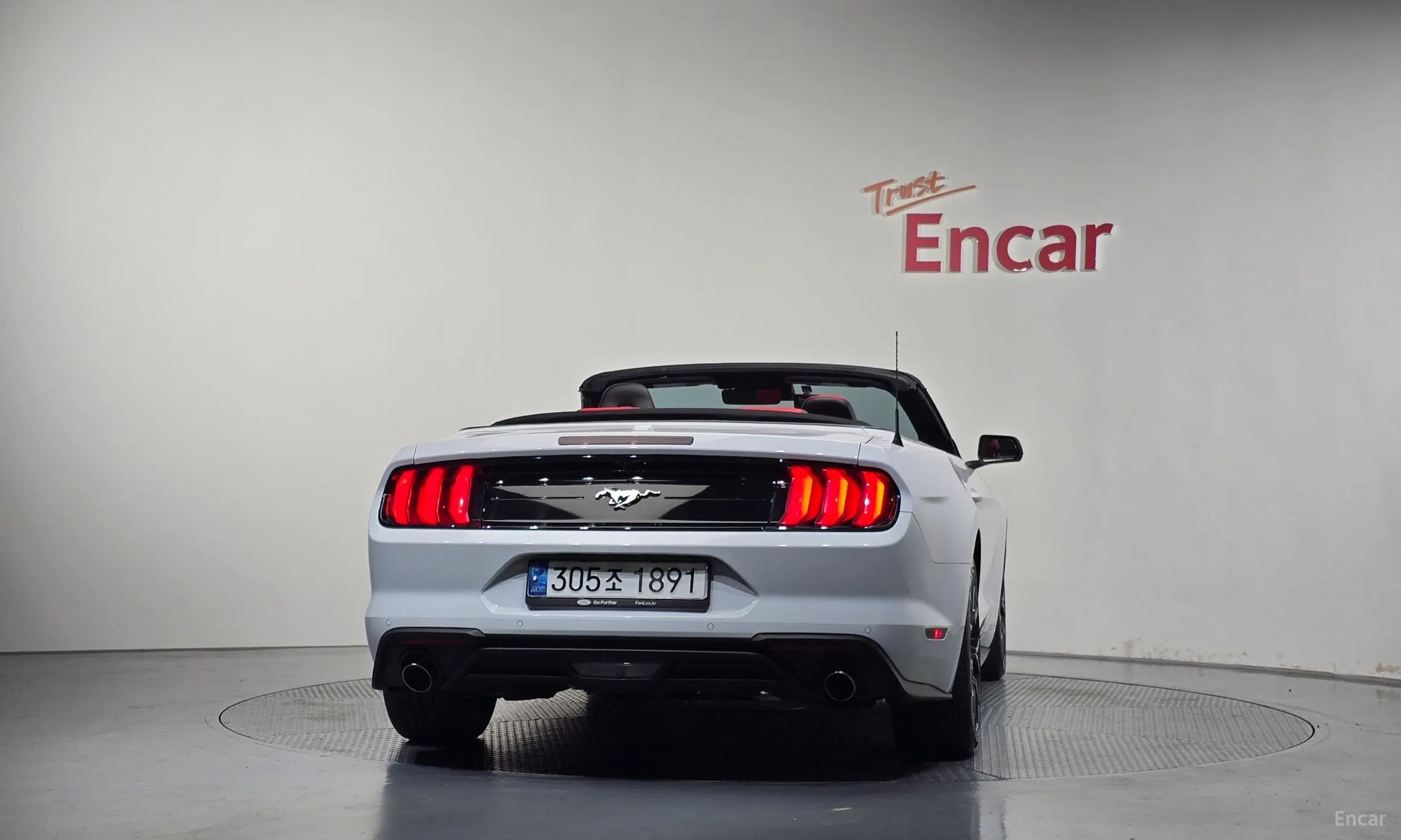 Ford Mustang превью 4