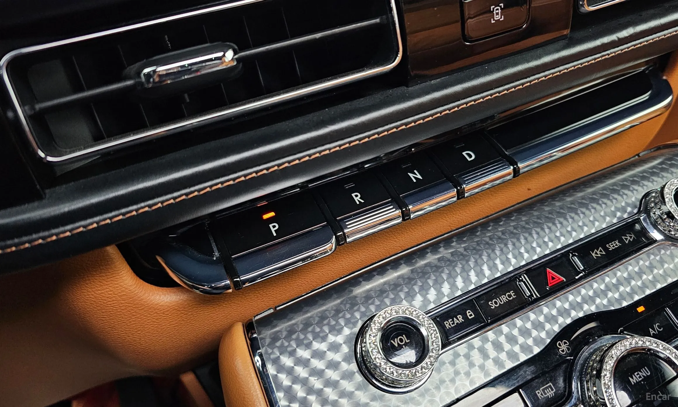 Lincoln Aviator 2nd Generation превью 18