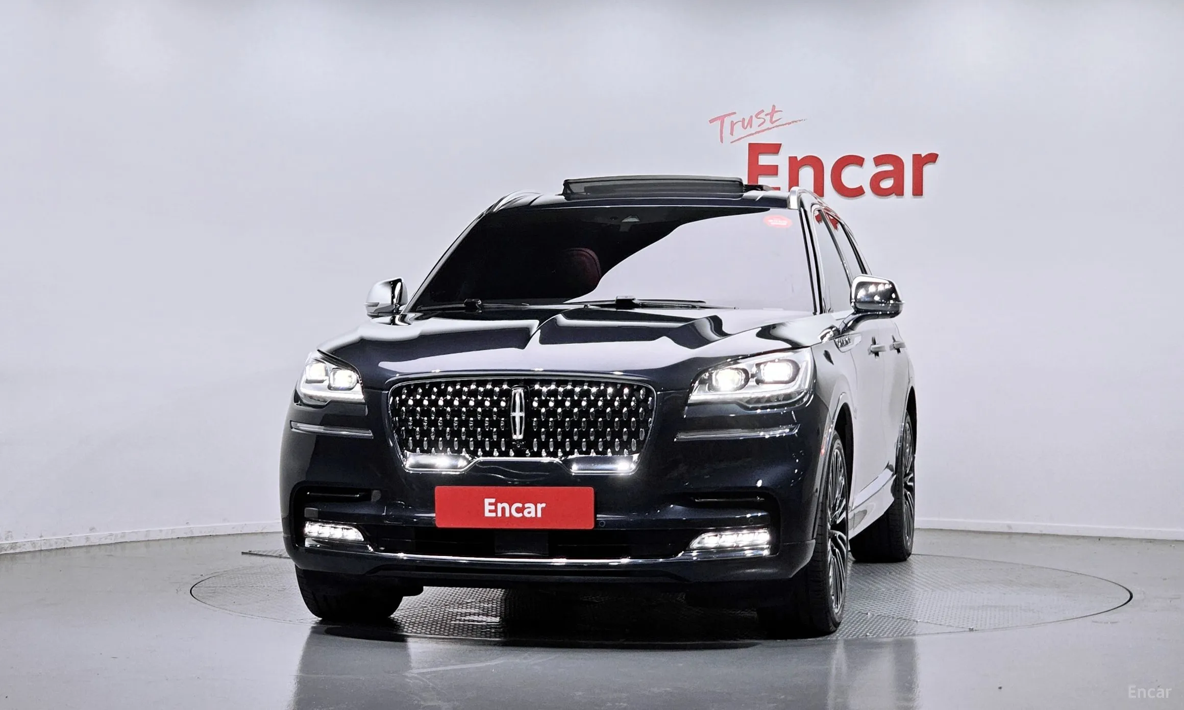 Lincoln Aviator 2nd Generation превью 3