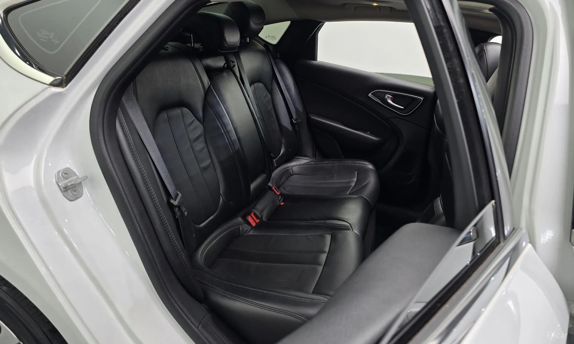 Chrysler 200 Second generation превью 12