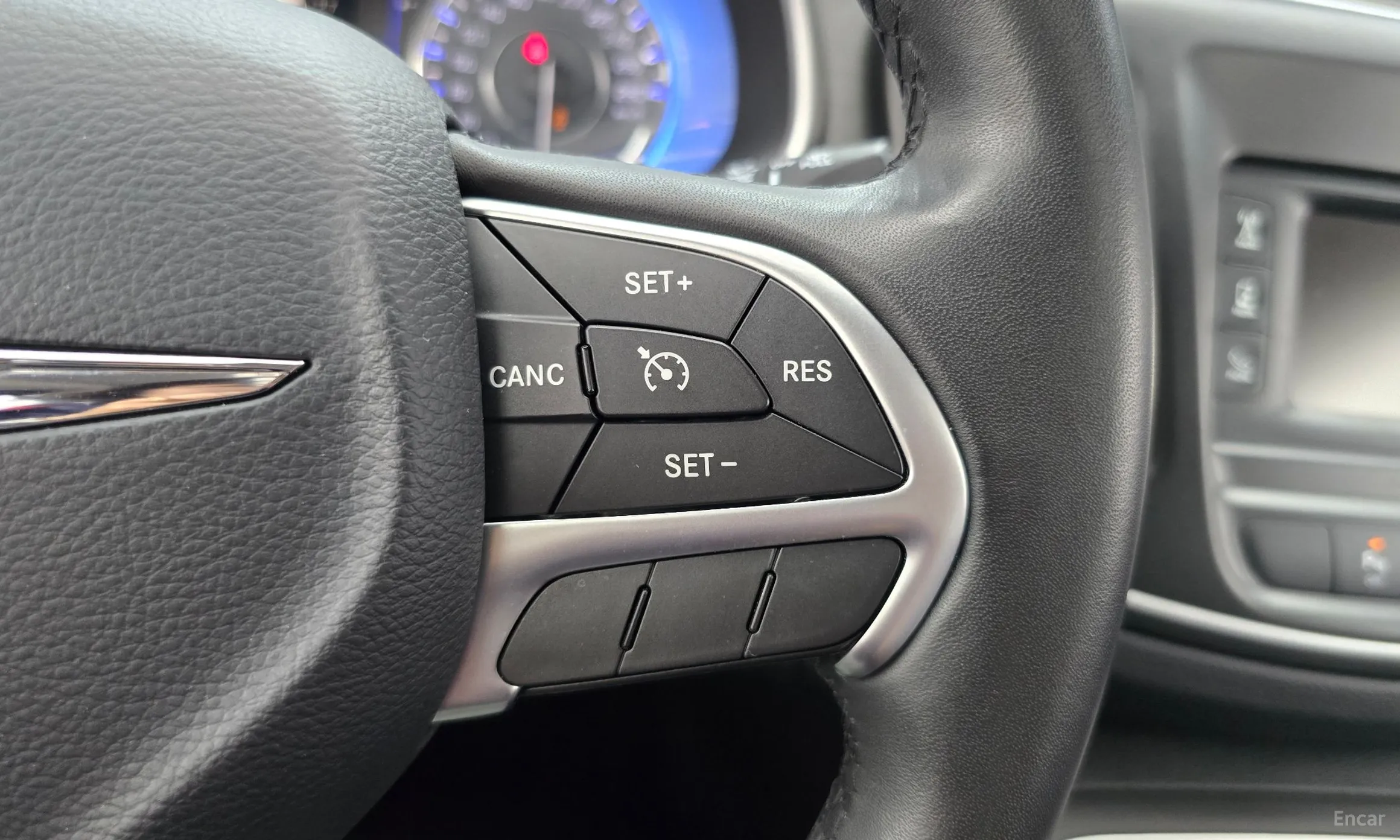 Chrysler 200 Second generation превью 15