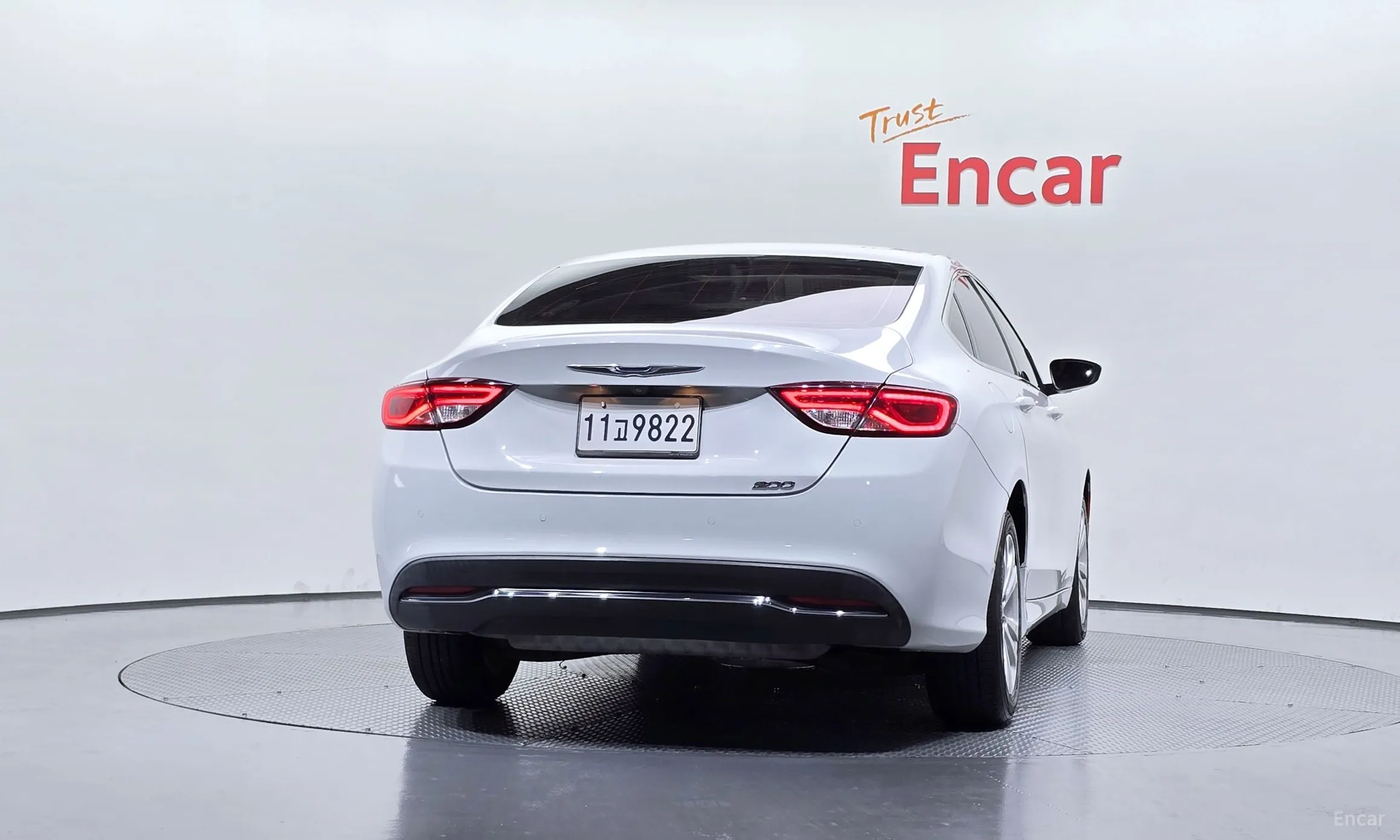 Chrysler 200 Second generation превью 4