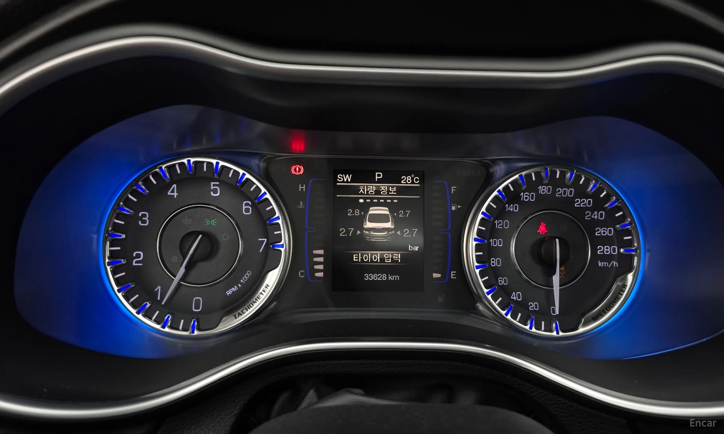 Chrysler 200 Second generation превью 8