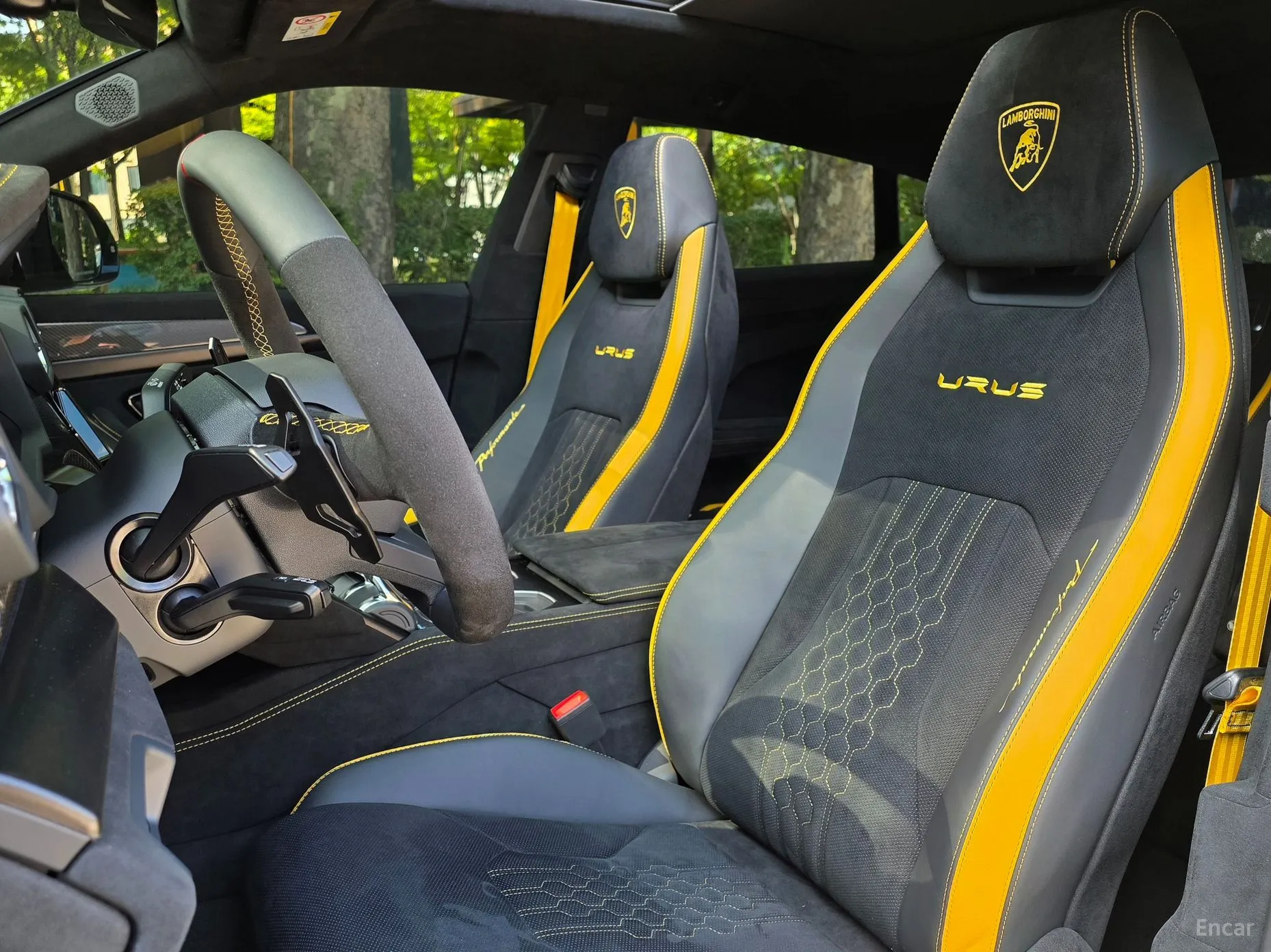 Lamborghini Urus превью 10