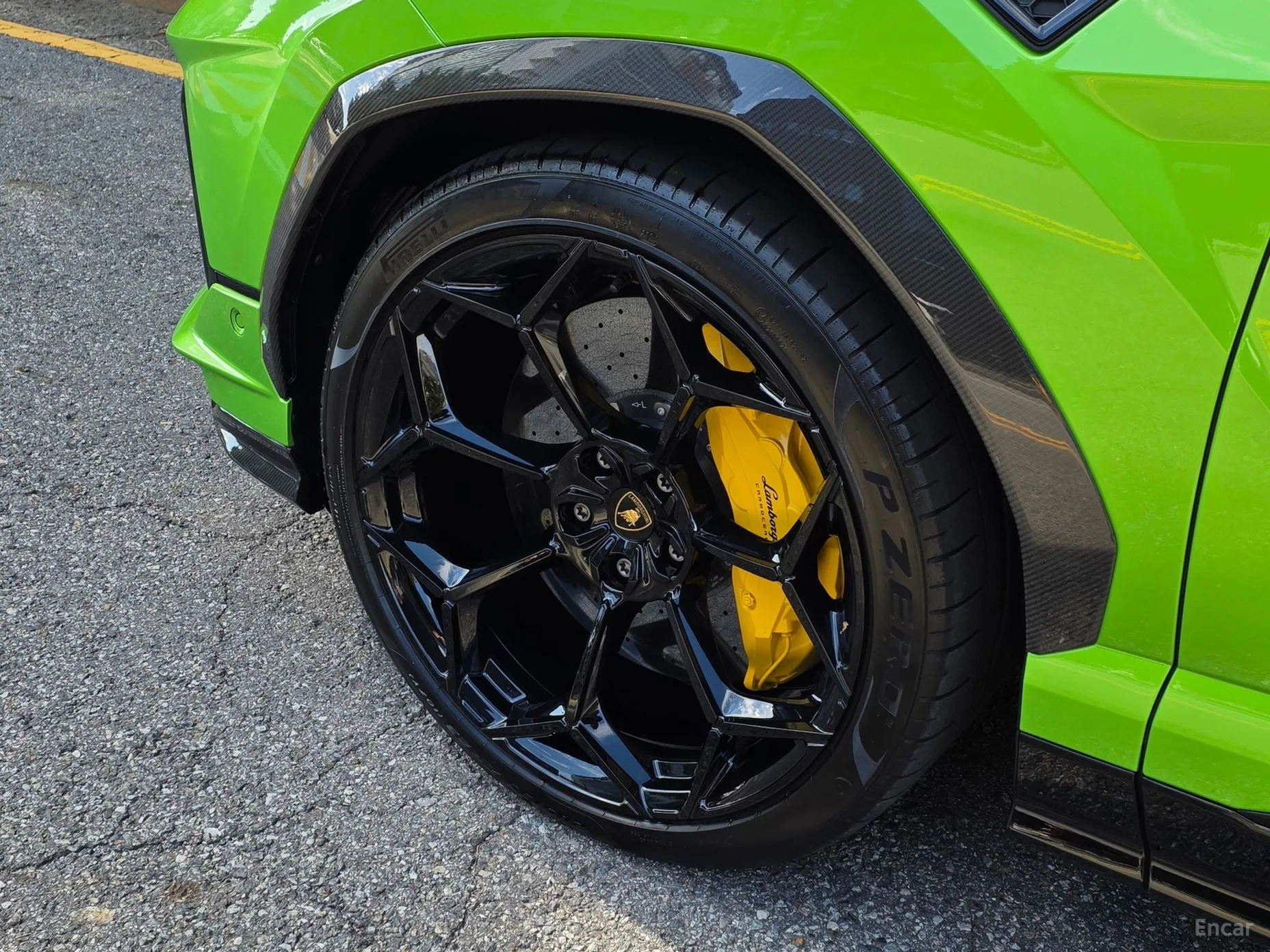 Lamborghini Urus превью 5