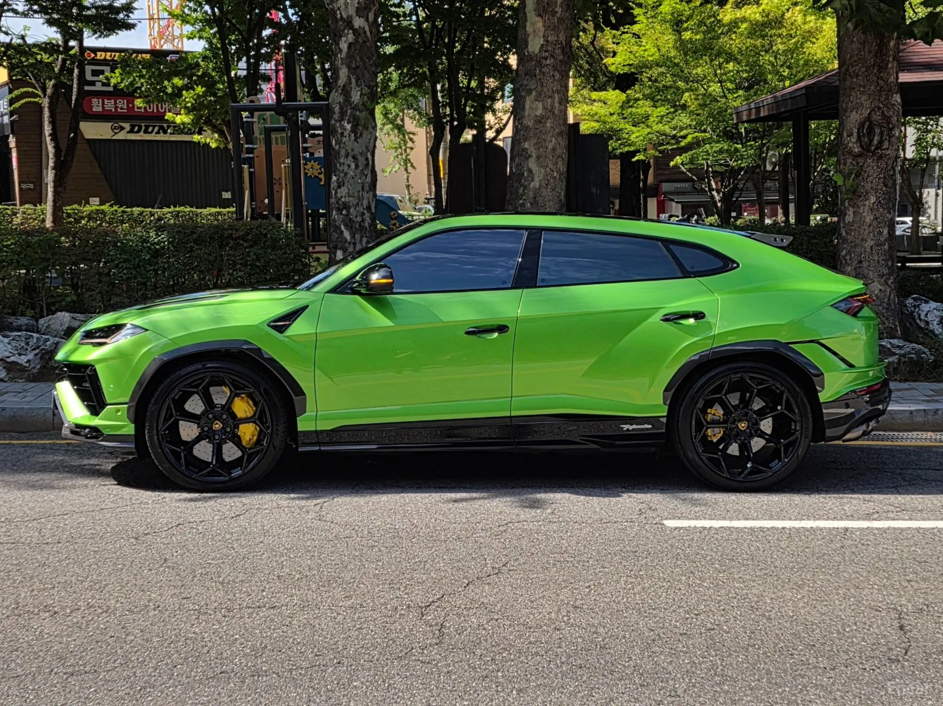 Lamborghini Urus превью 6