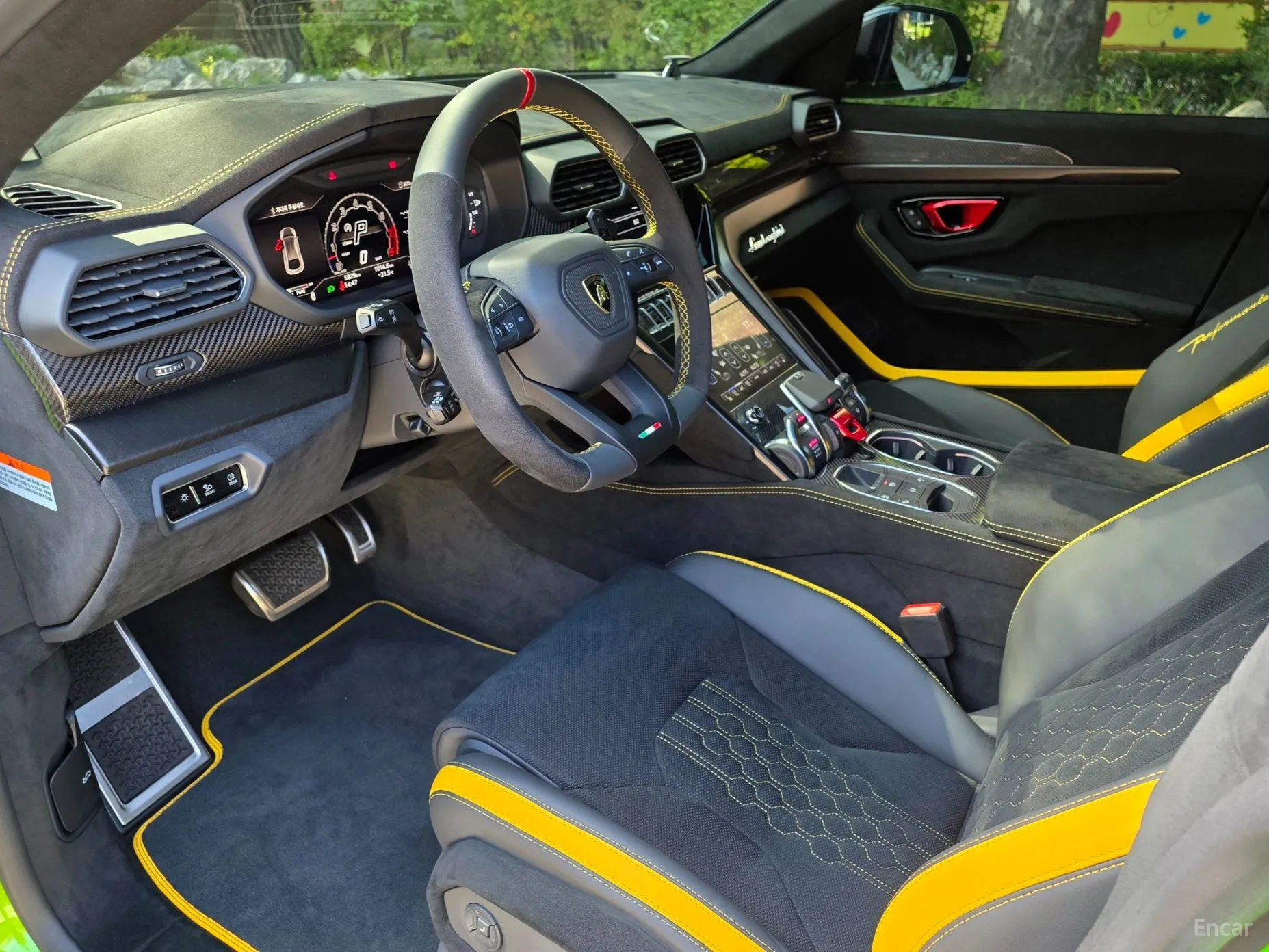 Lamborghini Urus превью 7
