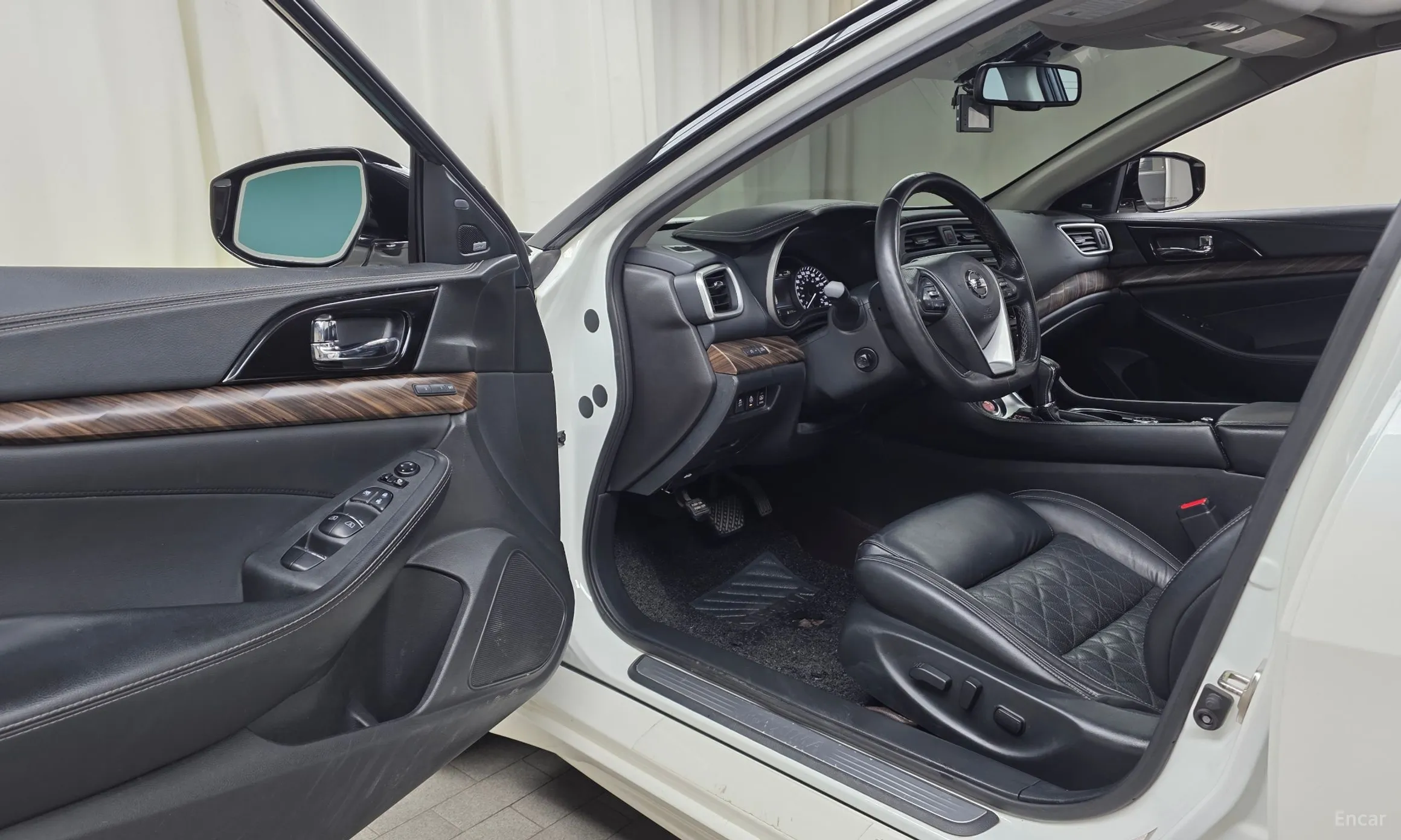 Nissan Maxima (A36) превью 10