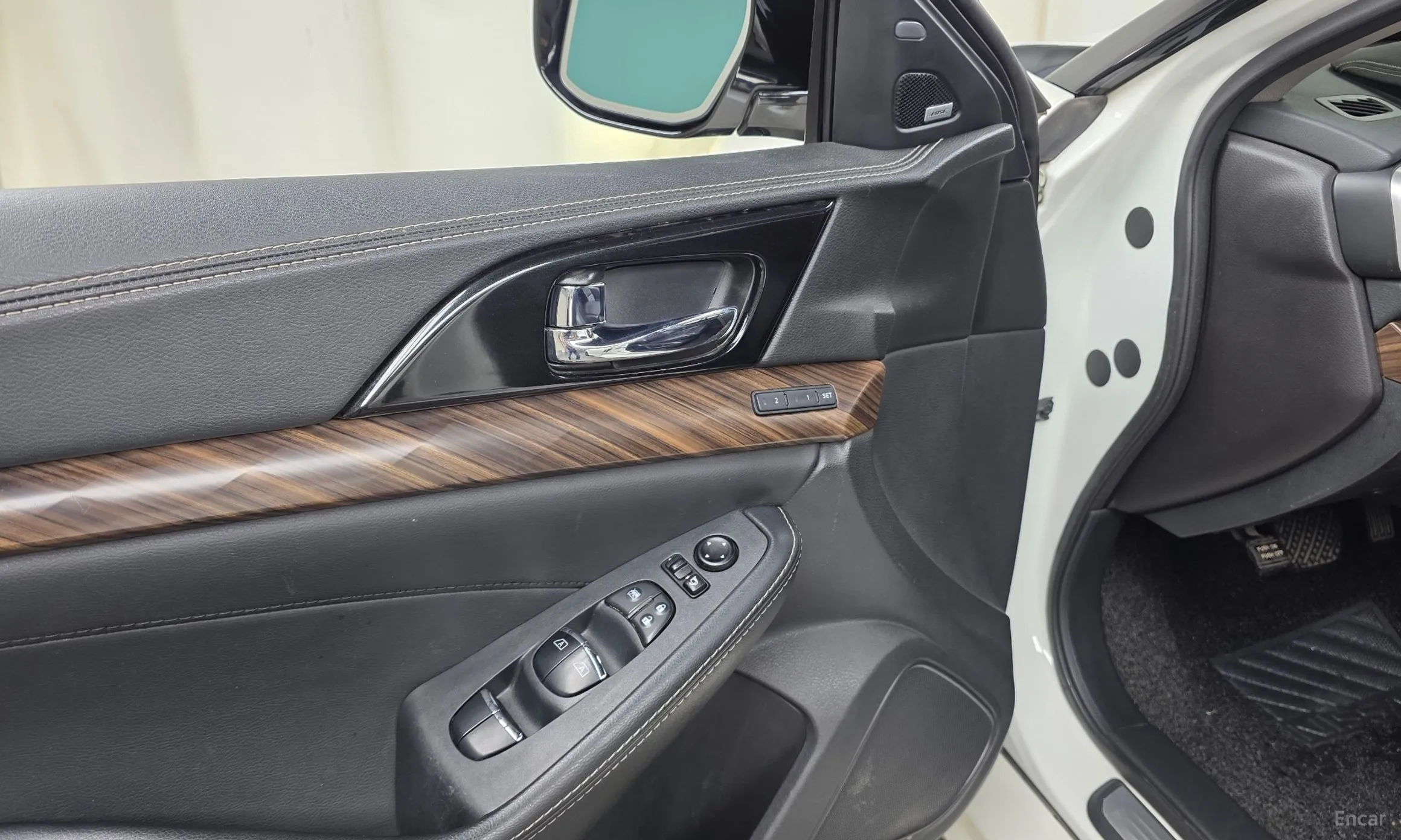 Nissan Maxima (A36) превью 14