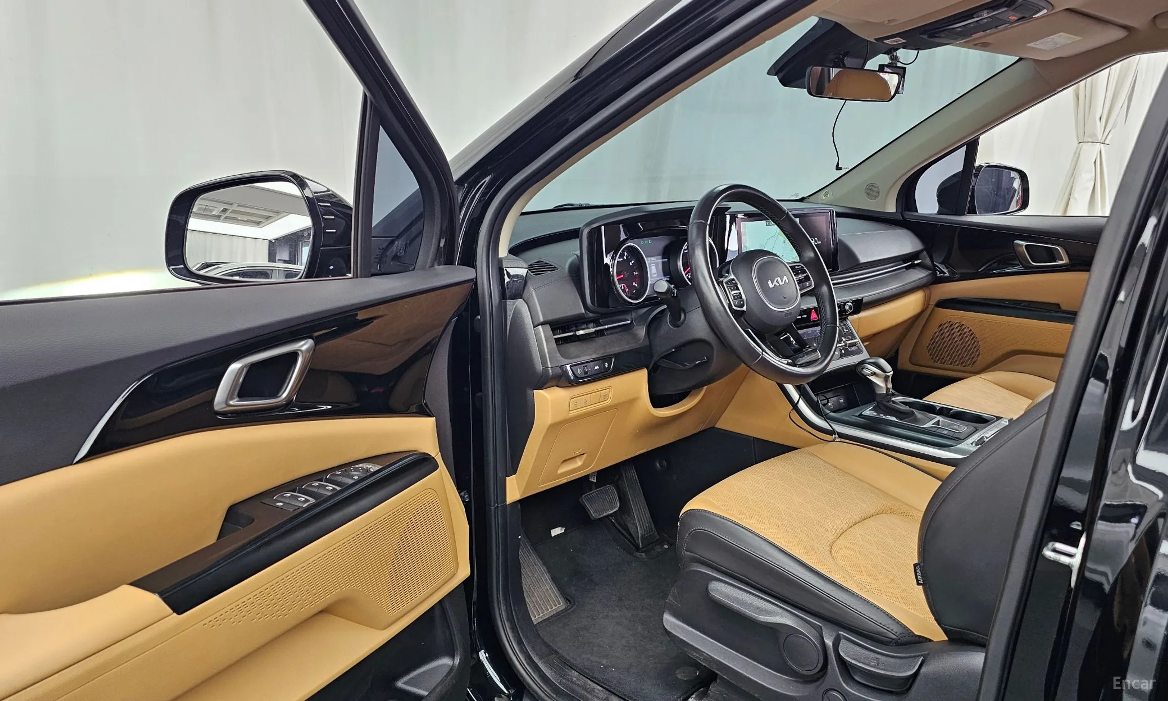Kia Carnival Gen 4 превью 10