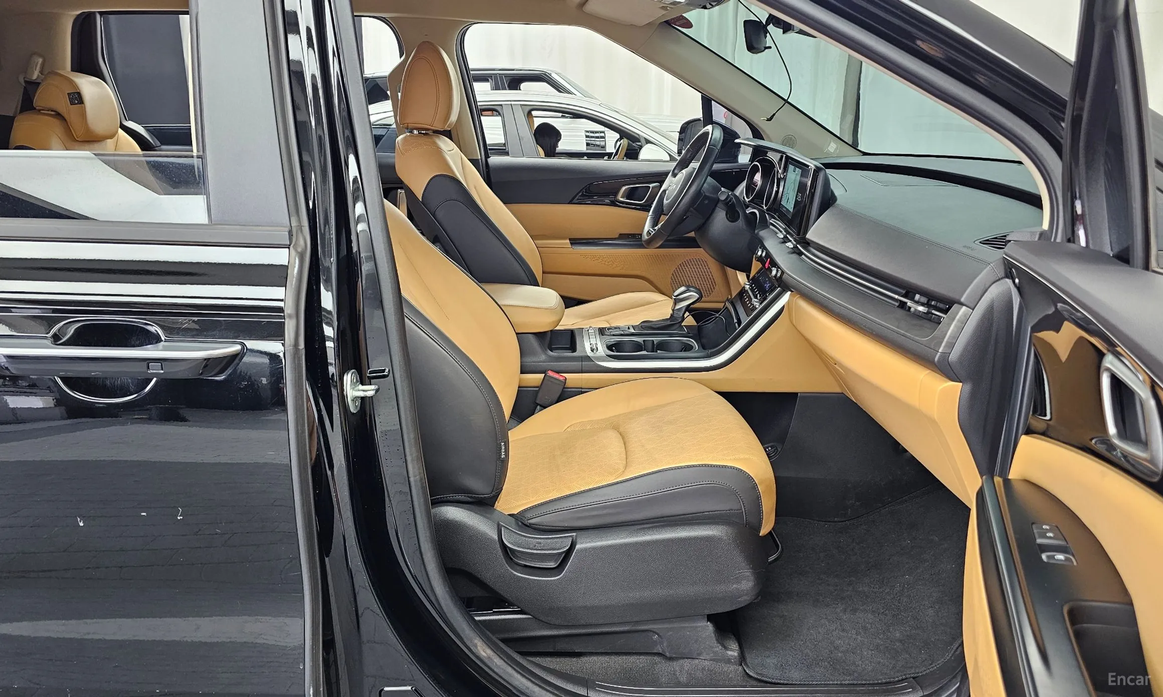Kia Carnival Gen 4 превью 12
