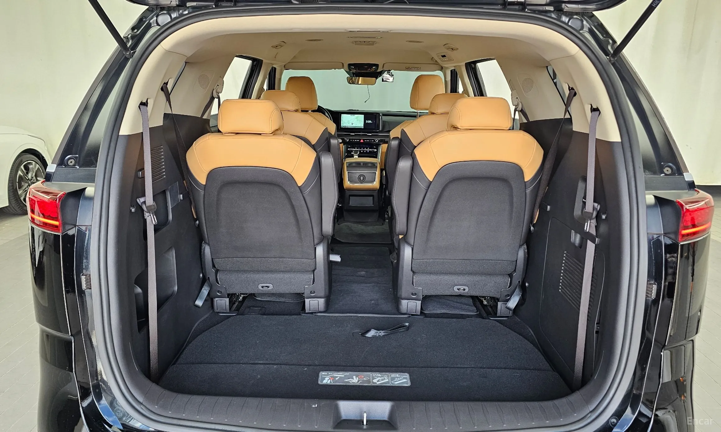 Kia Carnival Gen 4 превью 20